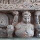 Bas relief indien en bois exotique