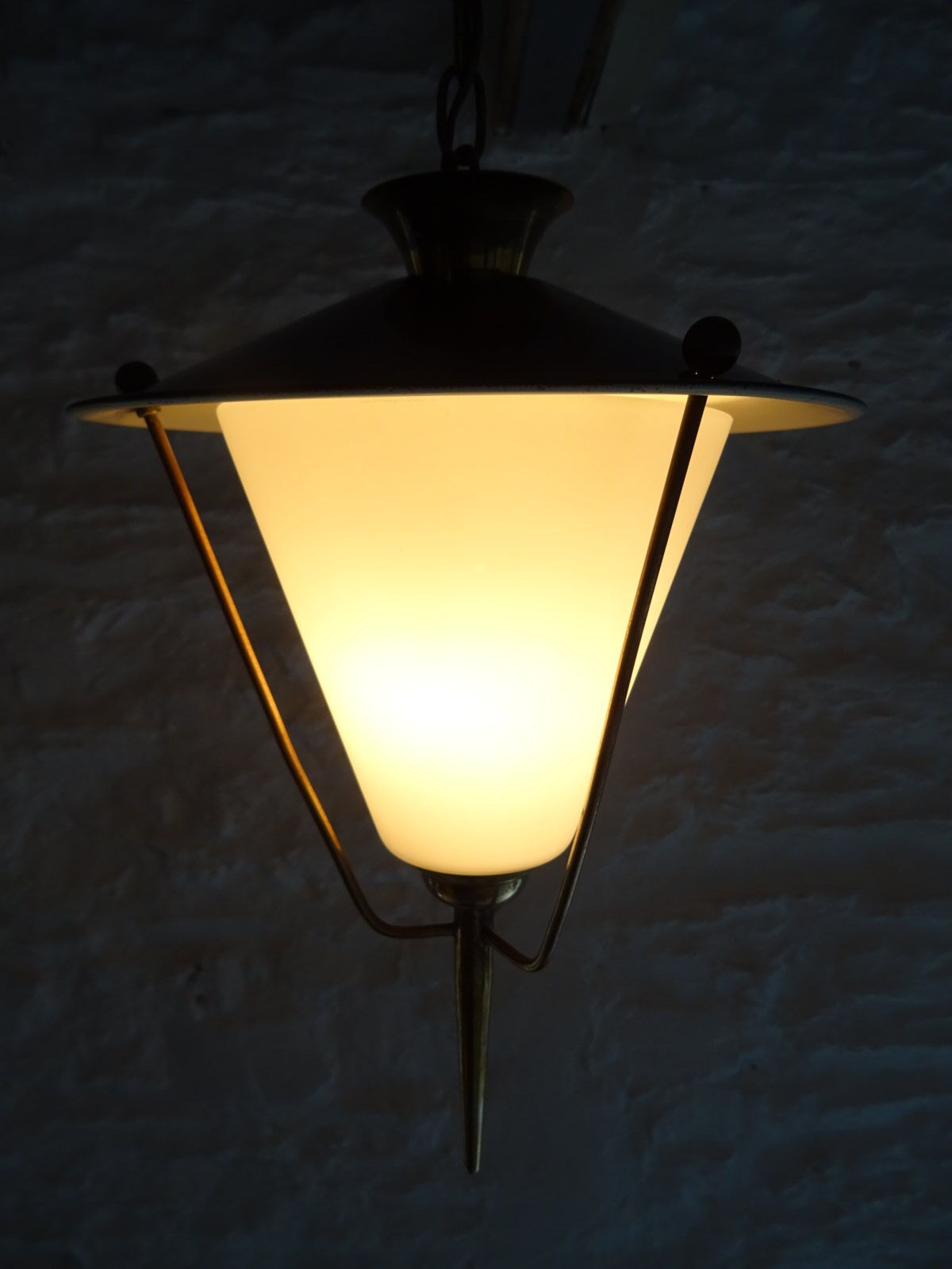 Hanging Lantern House Arlus 1950