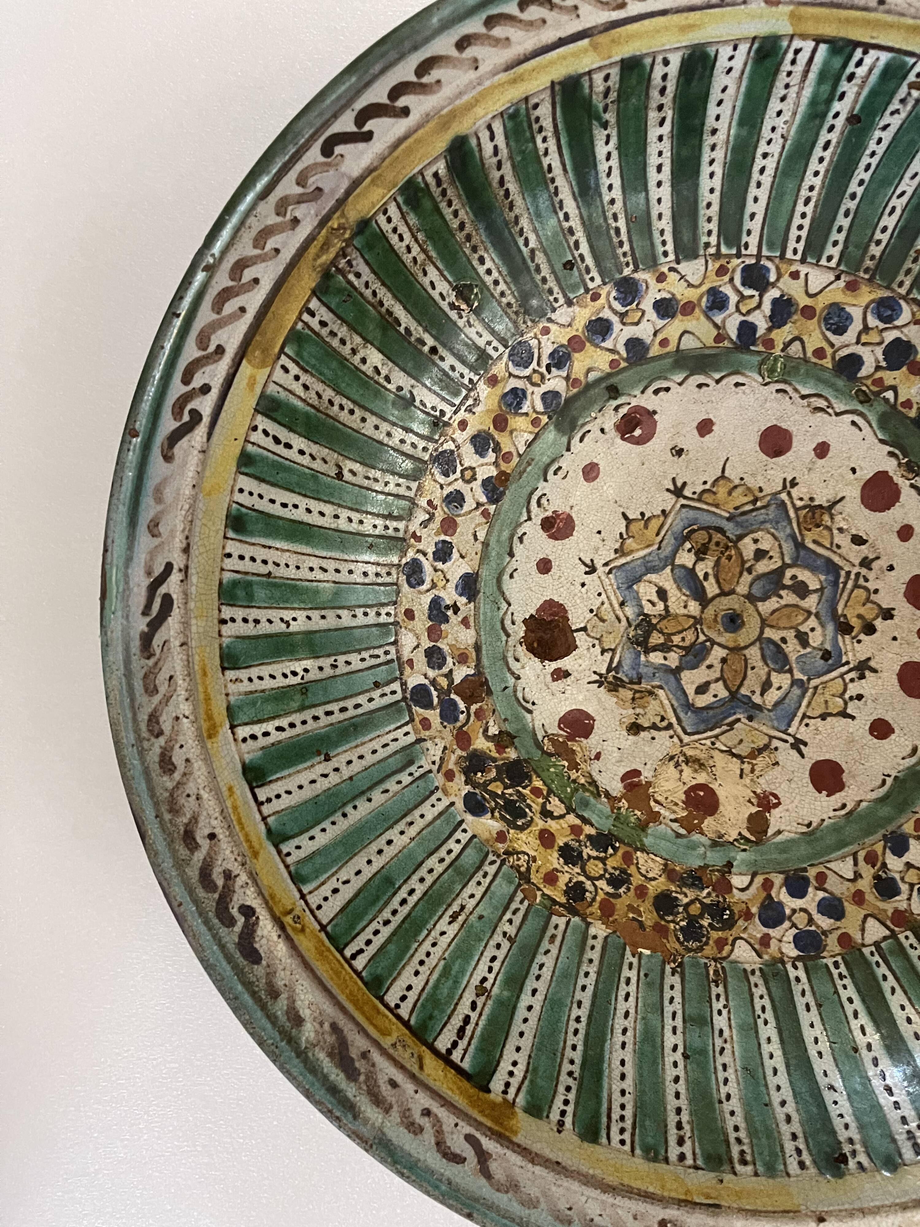 Dish Morocco Fez decorated with a thousand pasta XVIII or XIX Africa