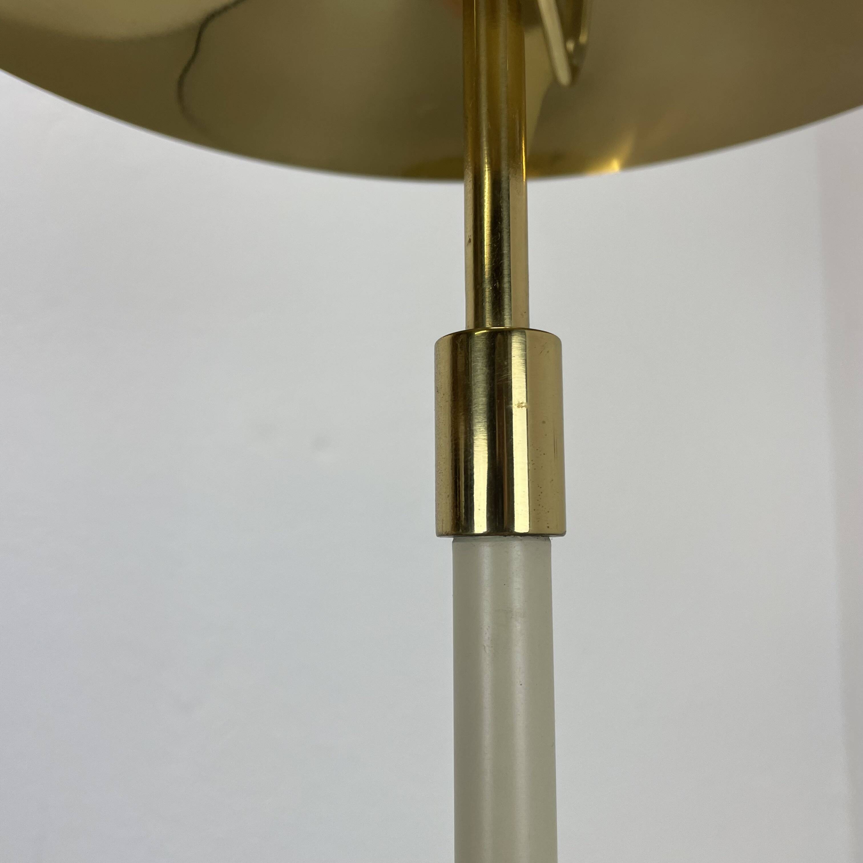 Grande lampe de table moderniste originale en laiton de 72 cm par ANTA Leuchten, Allemagne,