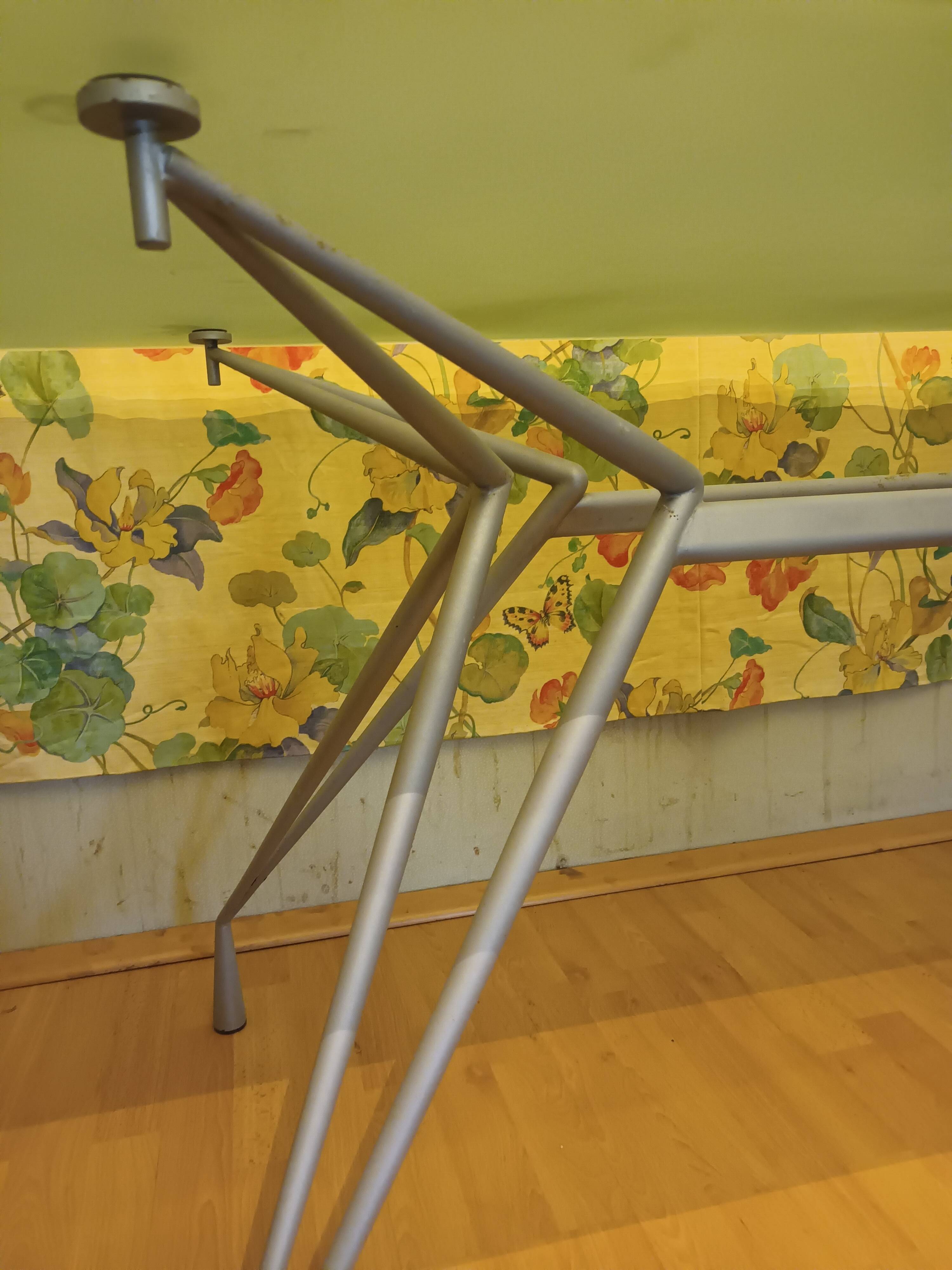 Table en verre de design italien