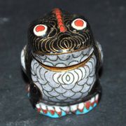 Boite statuette de grenouille en laiton émaux cloisonnée Porte-bonheur
