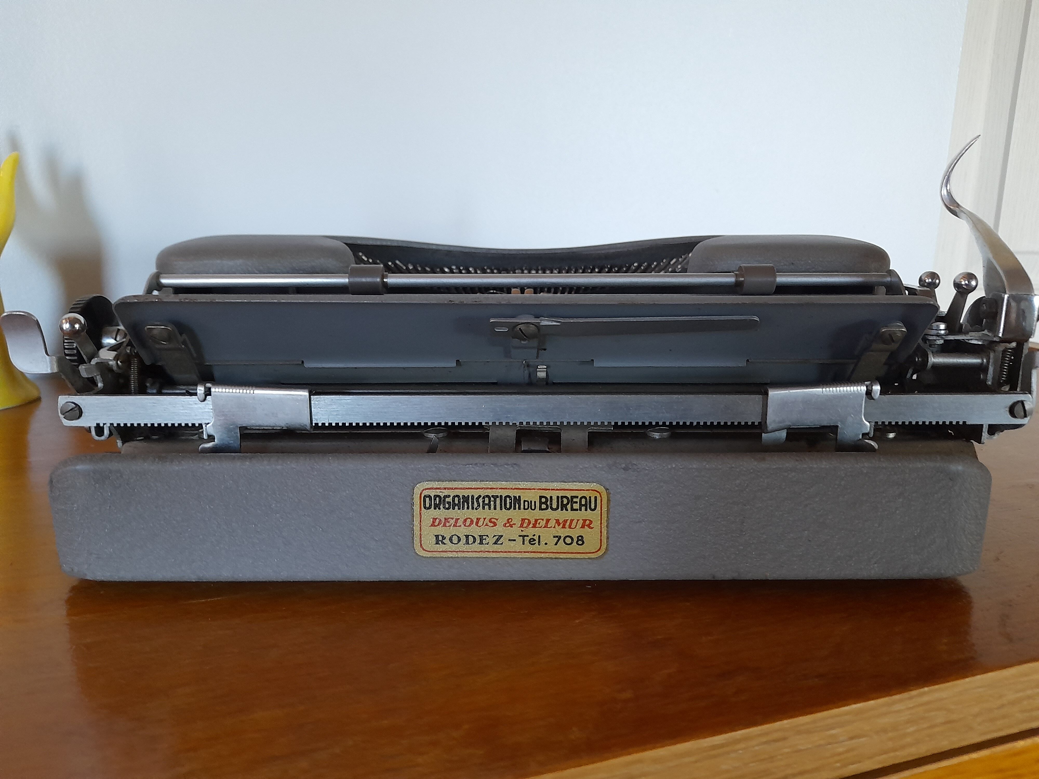 Portable Japy typewriter