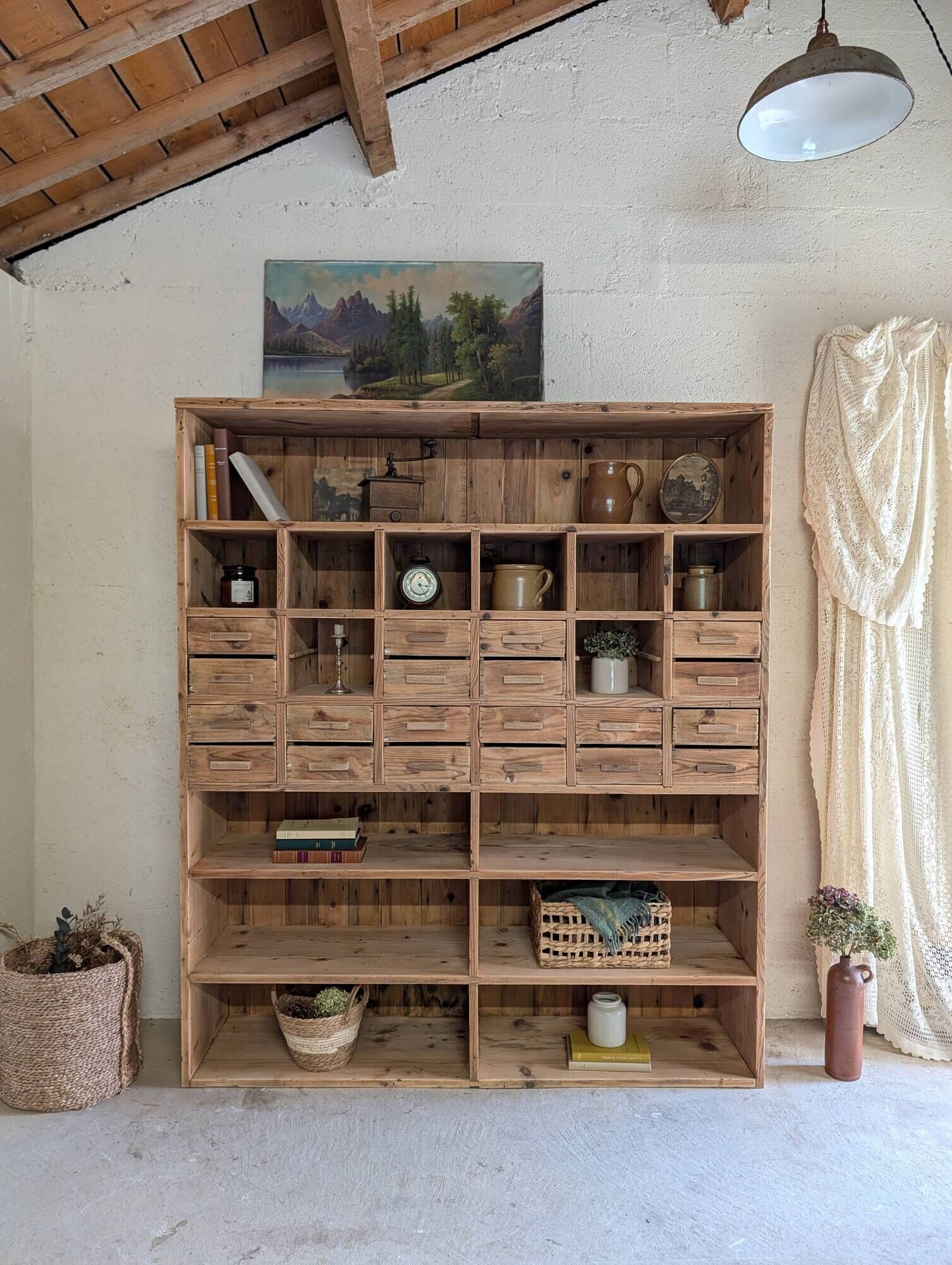 Ancien meuble d'atelier