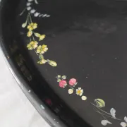 Old large English plate made of papier-mâché.