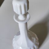 Carafe en opaline