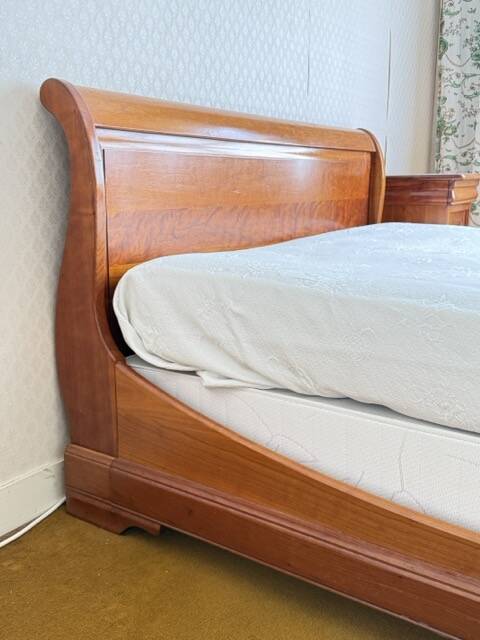 Bed and bedside tables