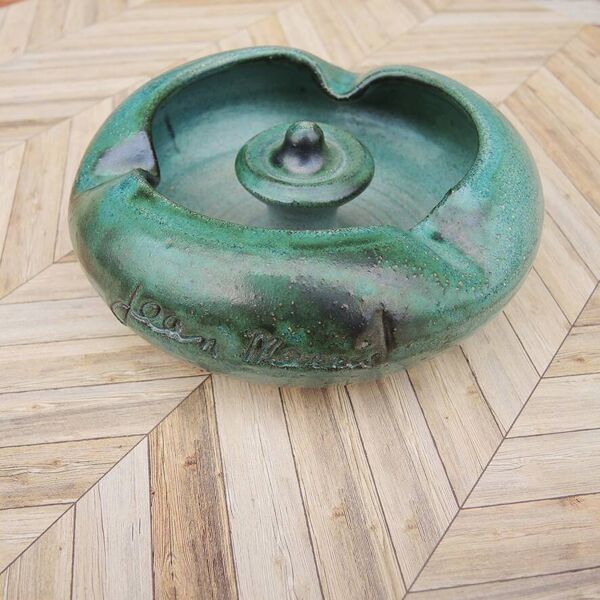 Ancien cendrier en céramique verte Jean Marais