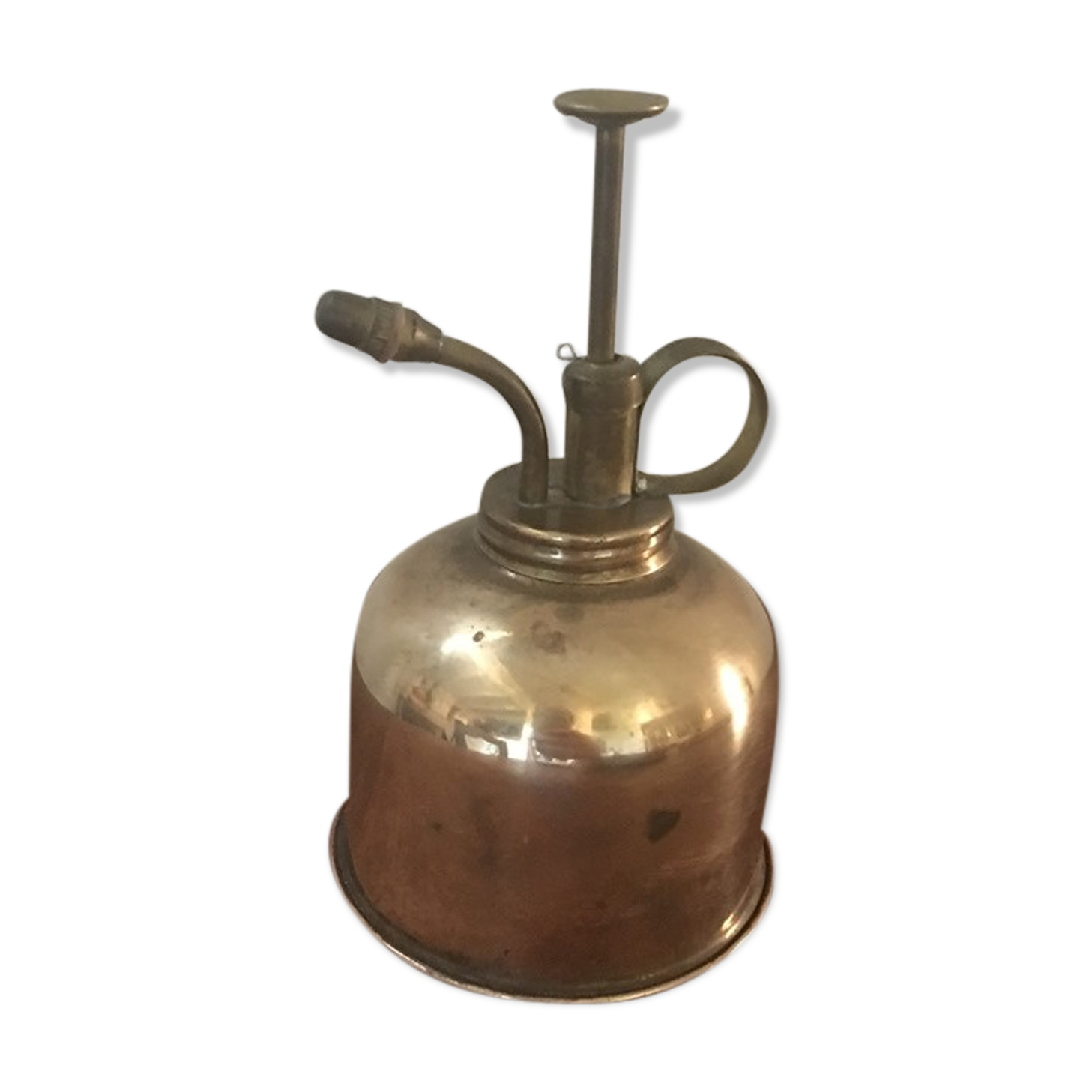 Vintage brass spray
