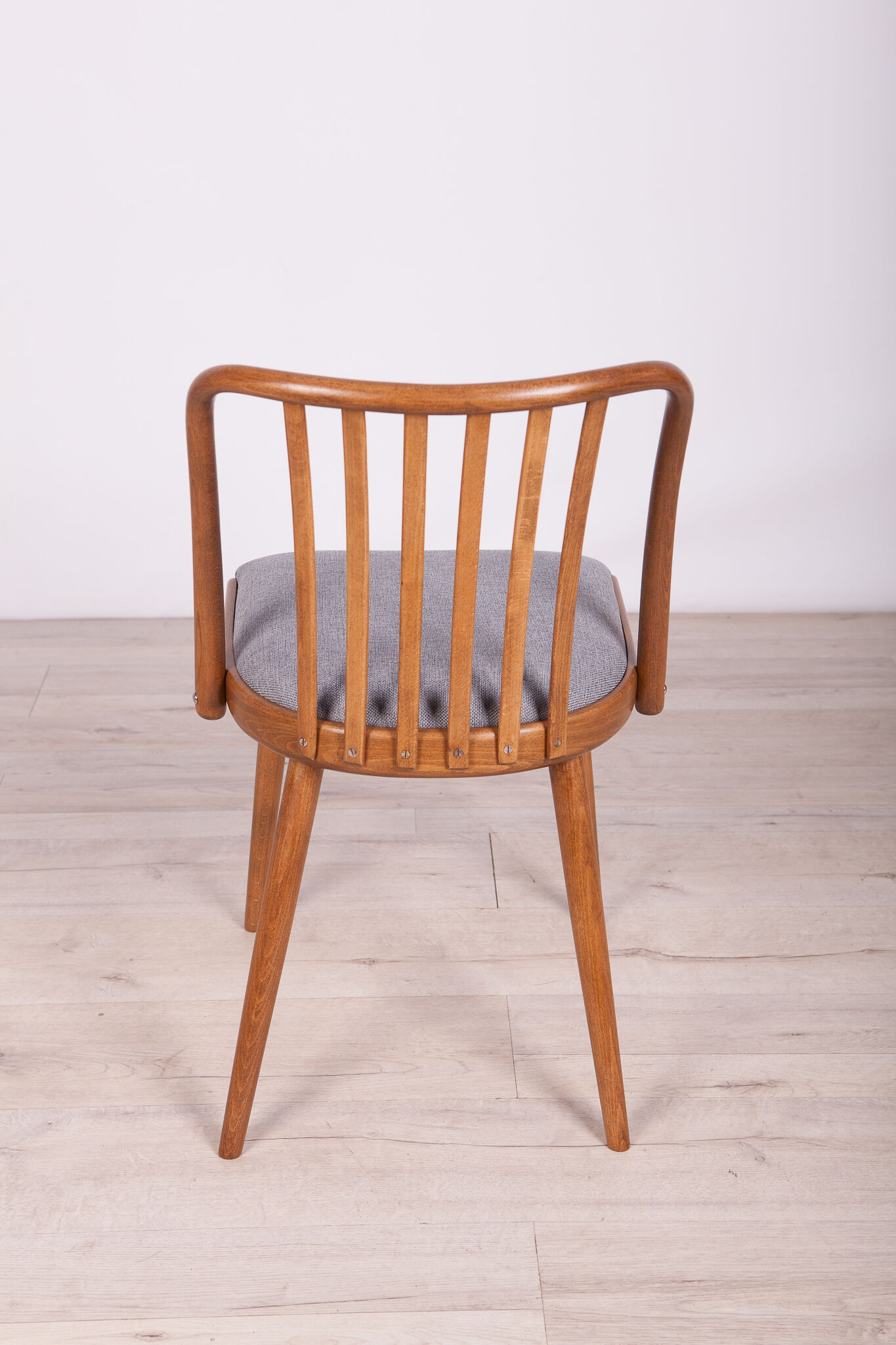 Set of 4 dining chairs by Antonin Suman for Ton, 1960s
