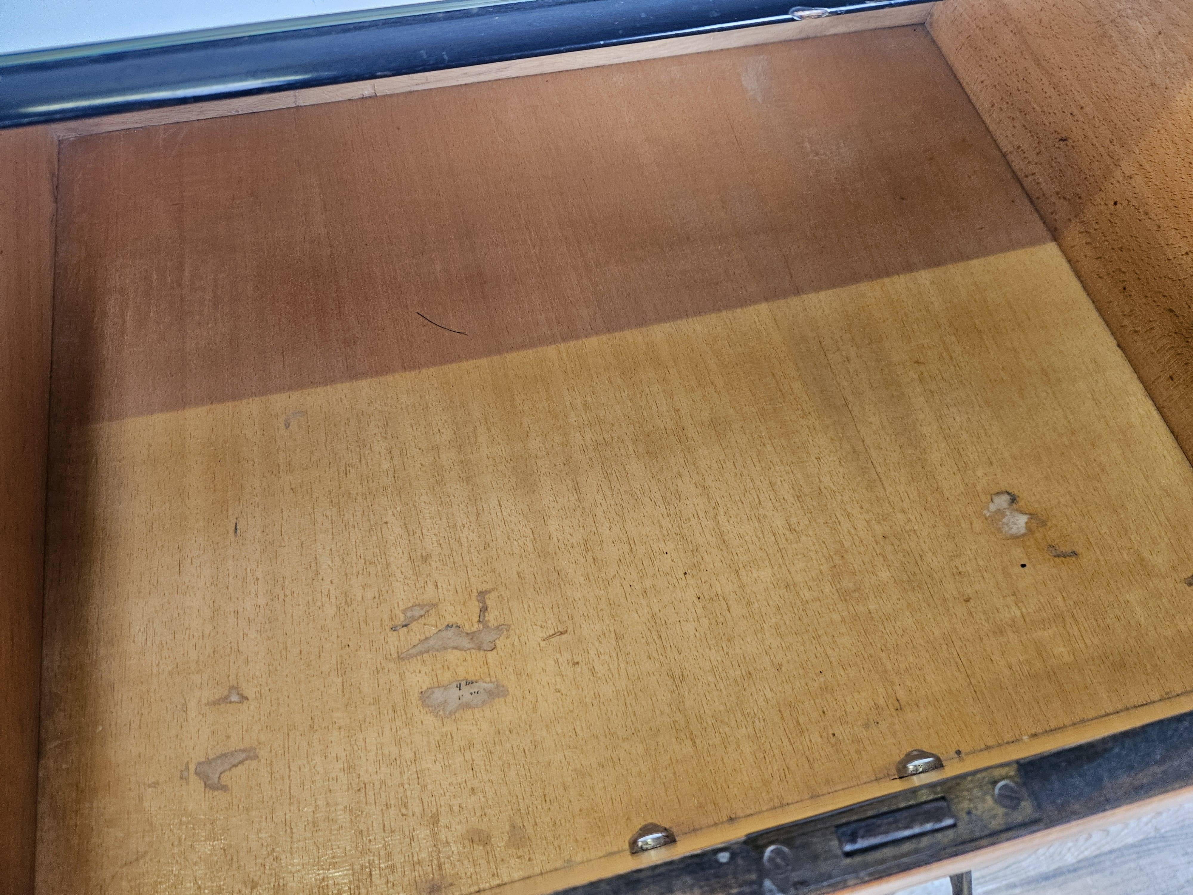 Mahogany burl chest of drawers with mirrored top