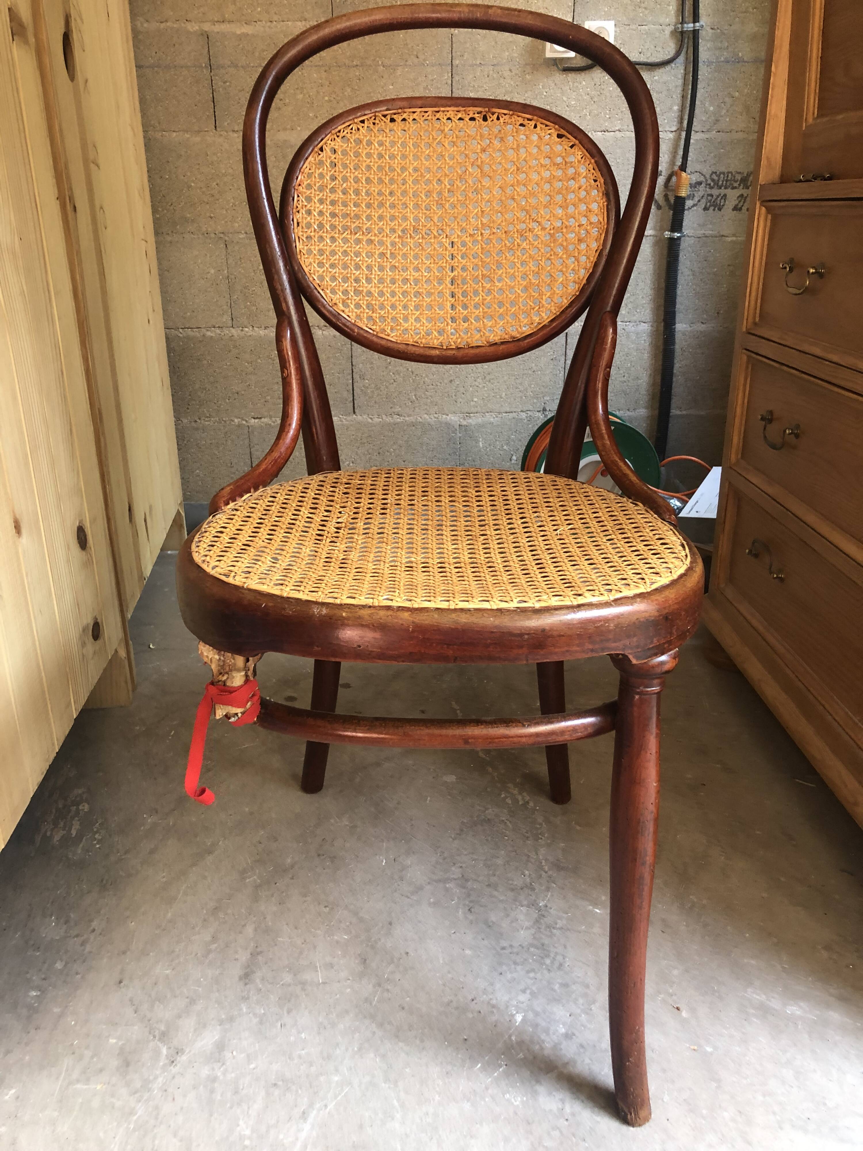 Thonet Bistrot Chairs n°11