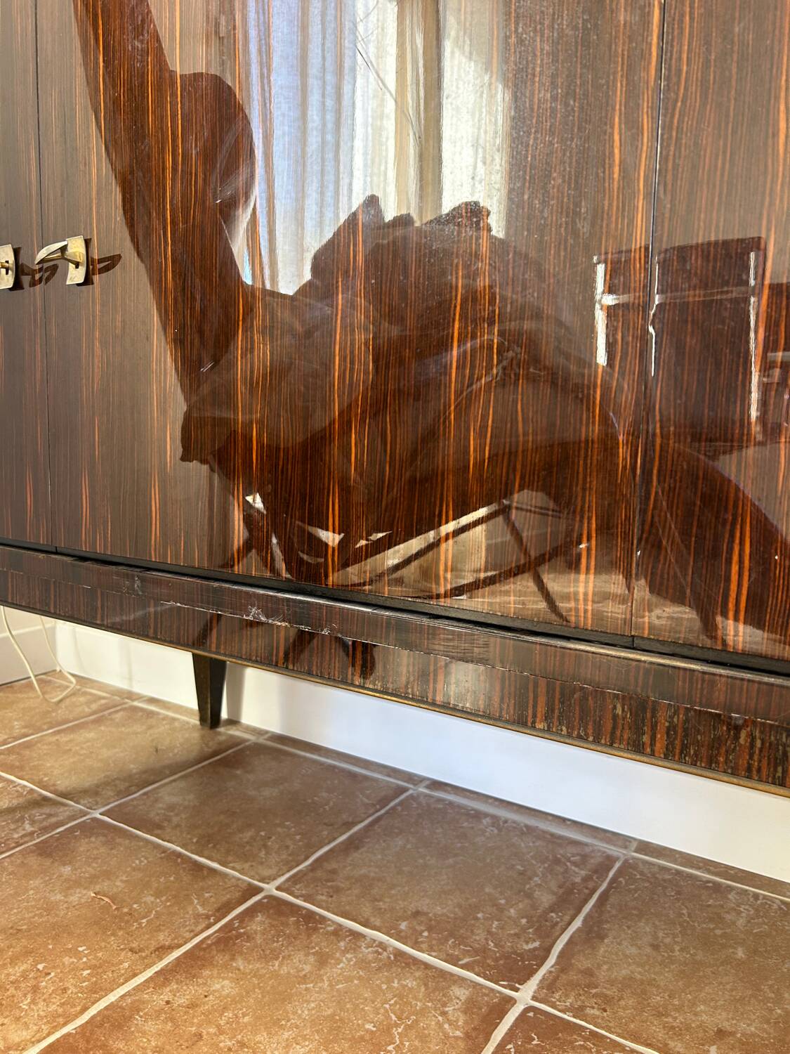 Enfilade bois verni à vantaux