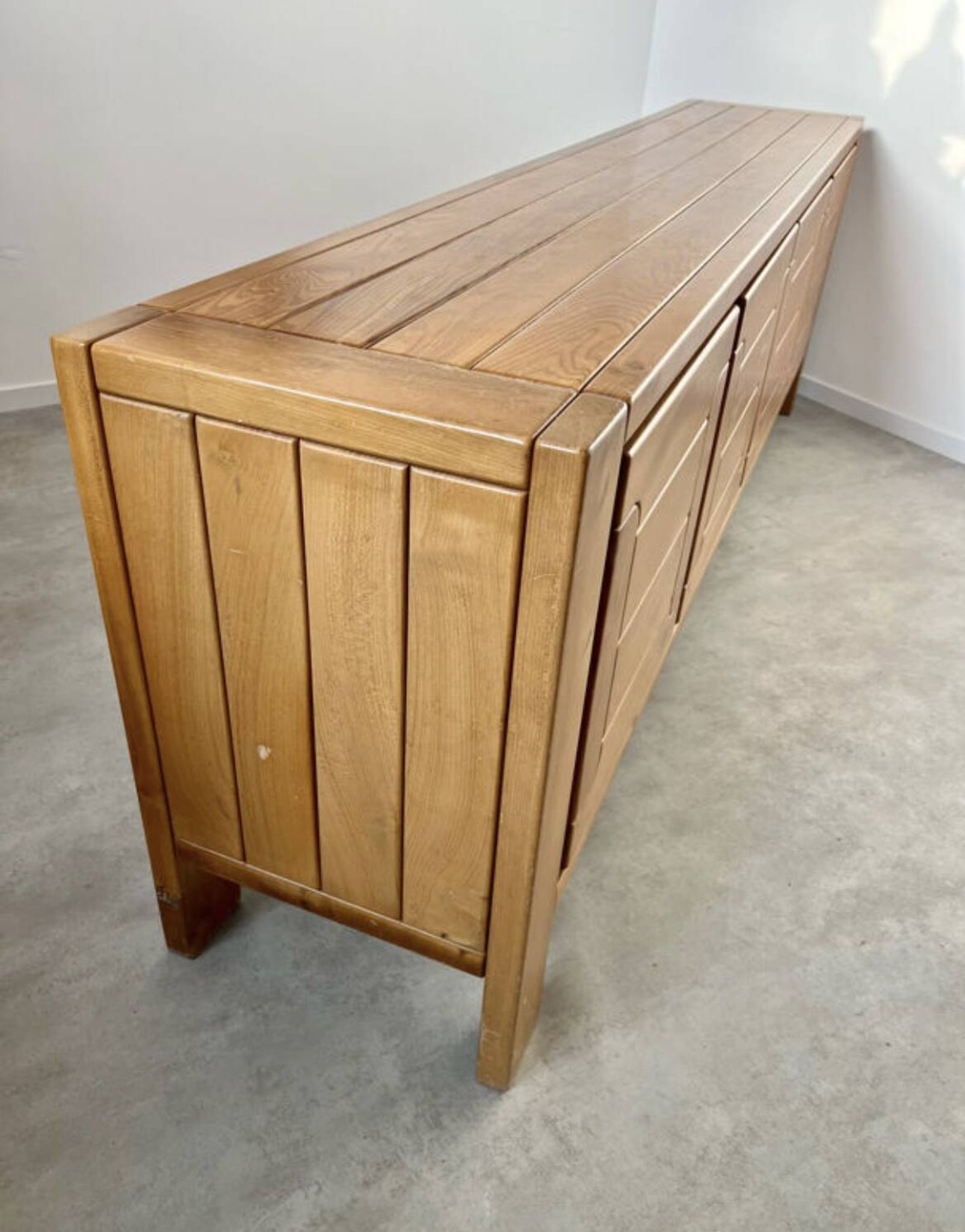 Large sideboard Regain in solid elm wood XXL 4 doors 70s
