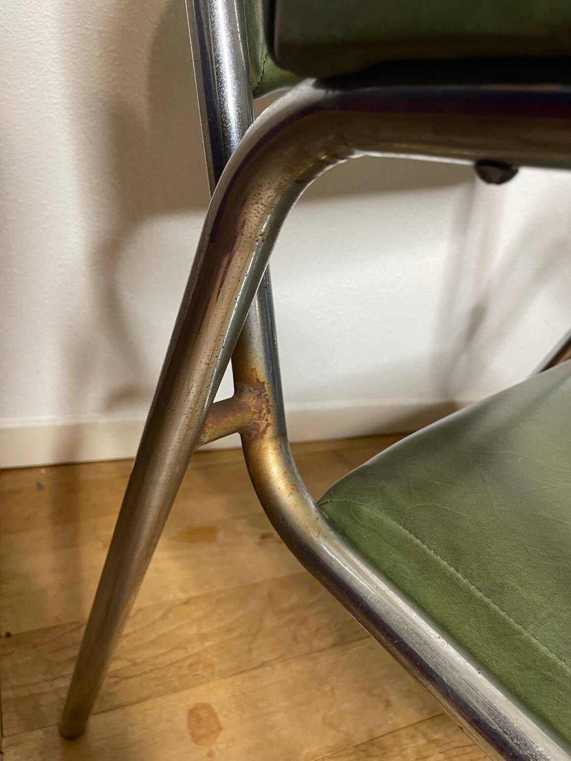 Paire de fauteuils métal chromé vintage année 60/70