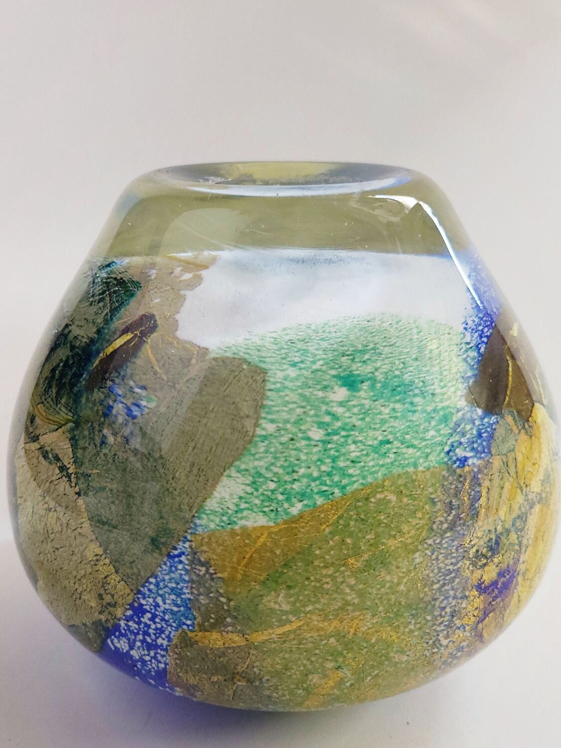 Murano glass vase with gold leaf inclusion, 12 cm, Italy
