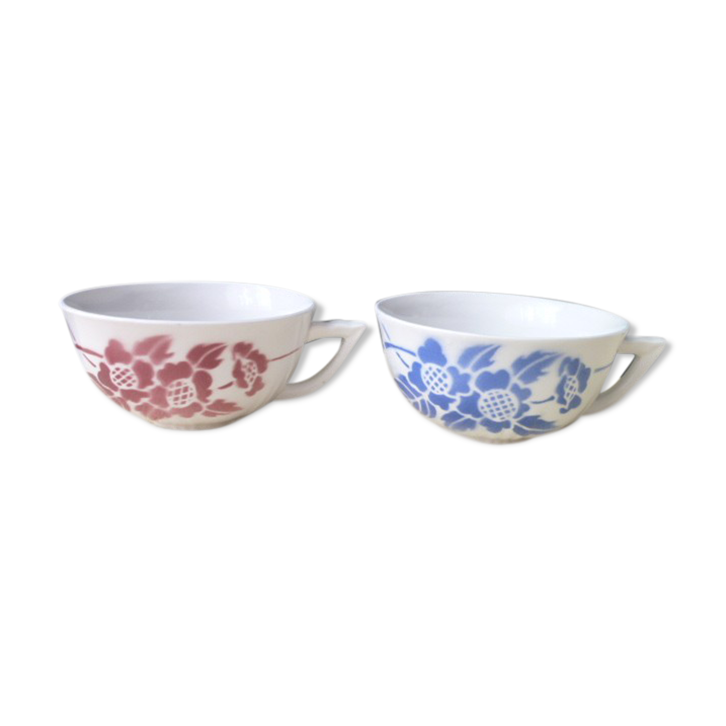 Pair of lunches or chocolate cups in sarreguemines kind of earthenware