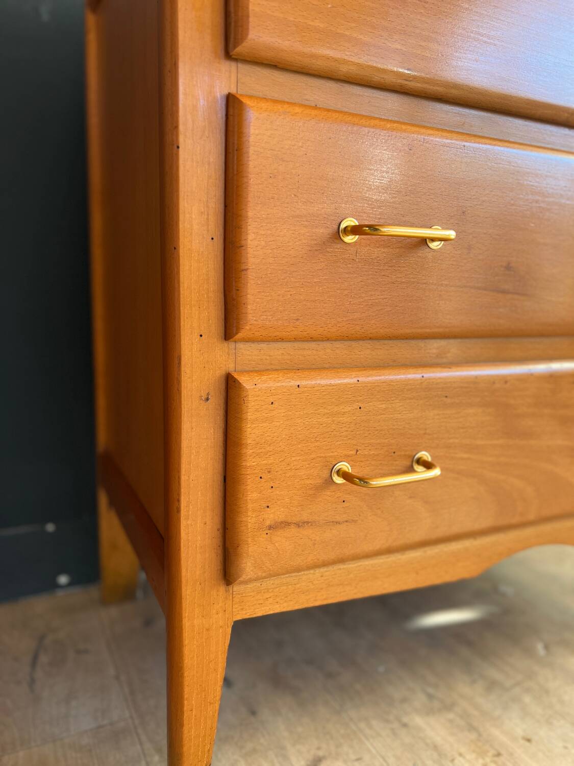Vintage chest of drawers