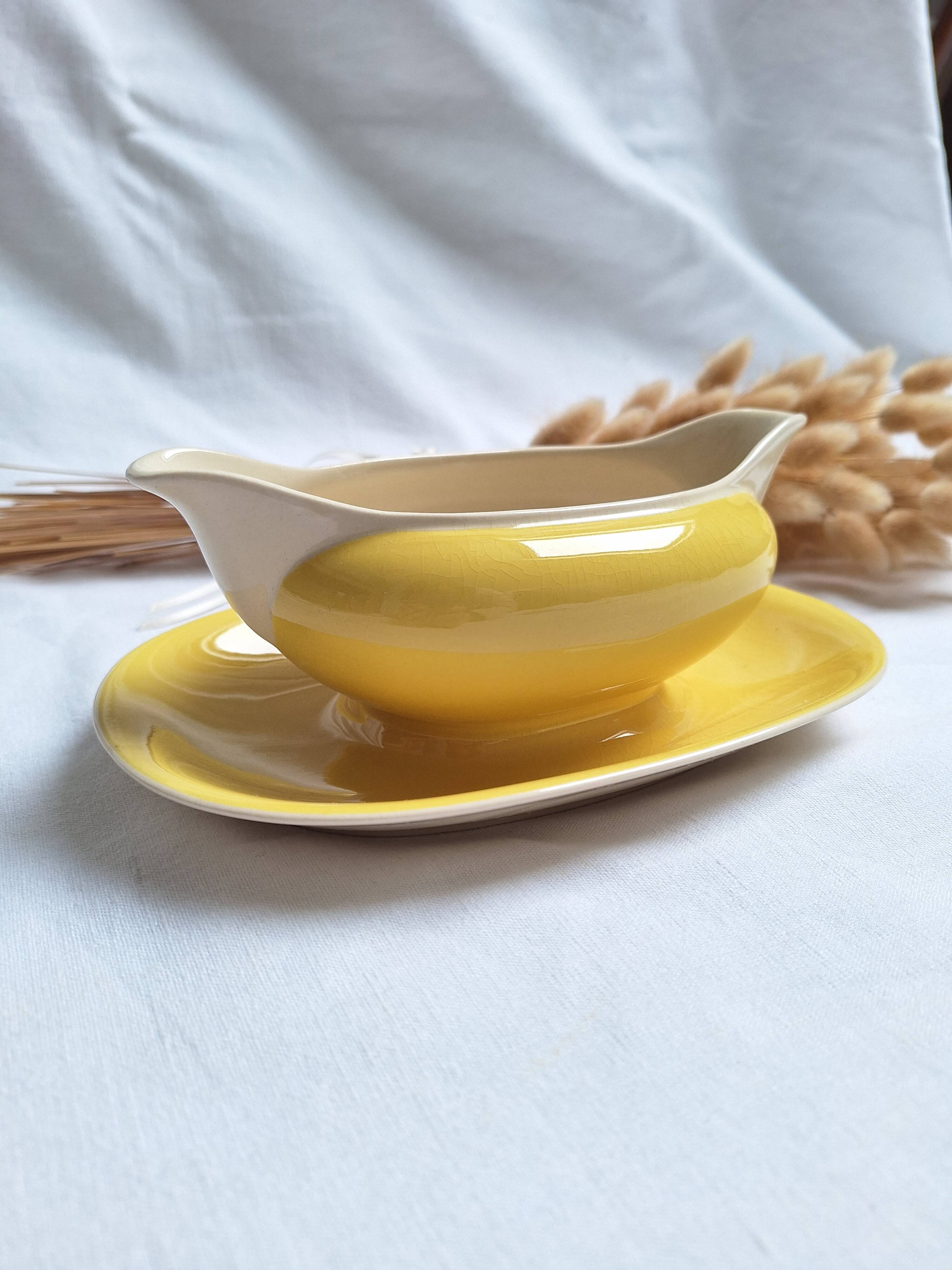 Villeroy & Boch yellow sauce boat