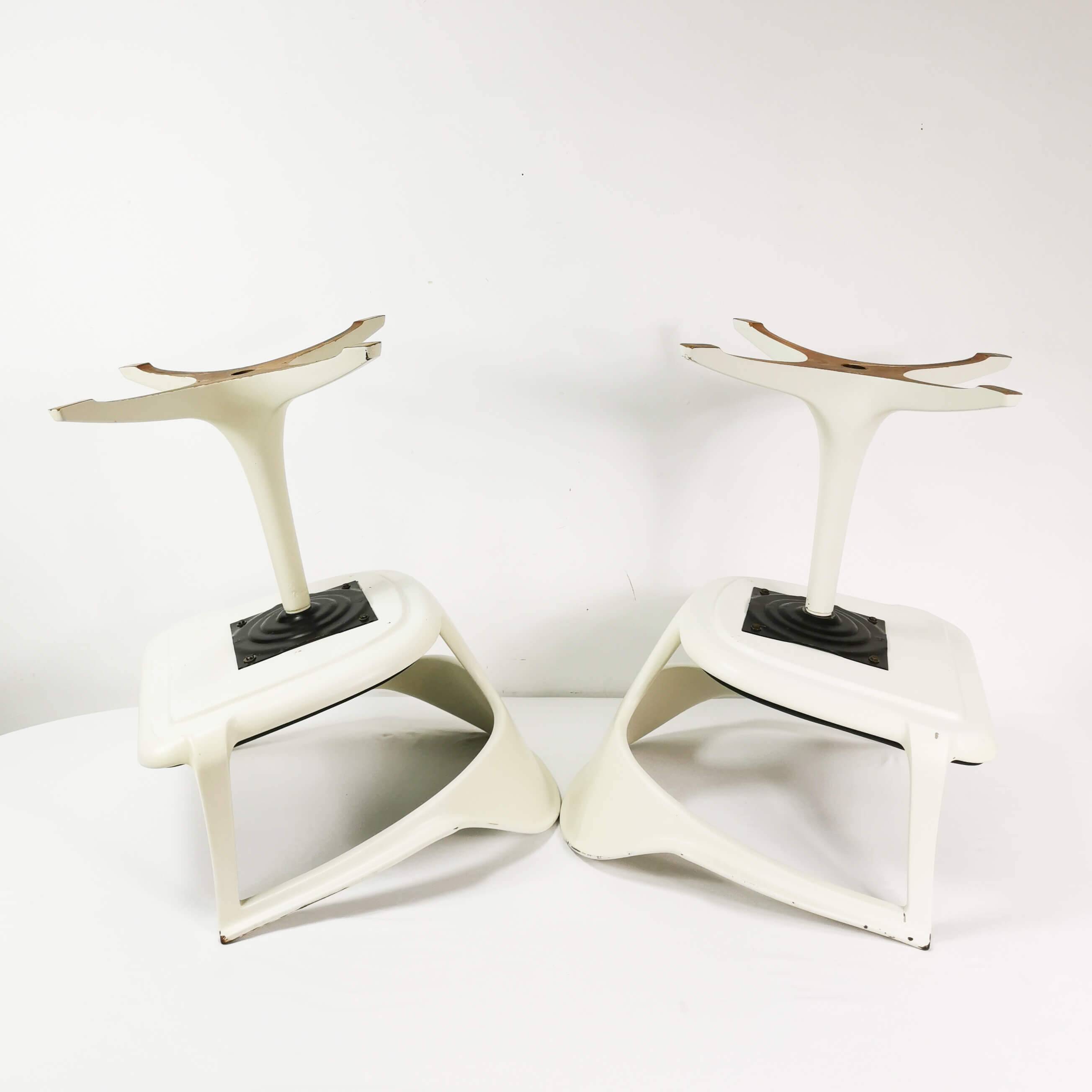 A pair of Space age chairs, Interlubke, designed by Konrad Schafer, Germany, 1960s.