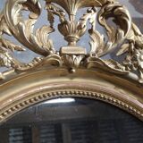 Pediment mirror in gold medallion with gold leaf 1840