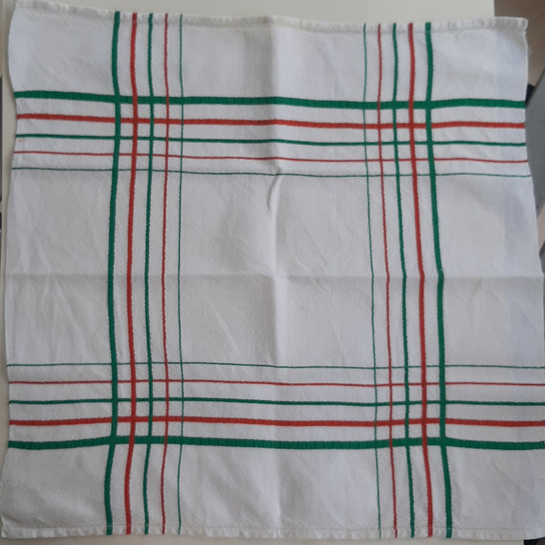9 Basque napkins