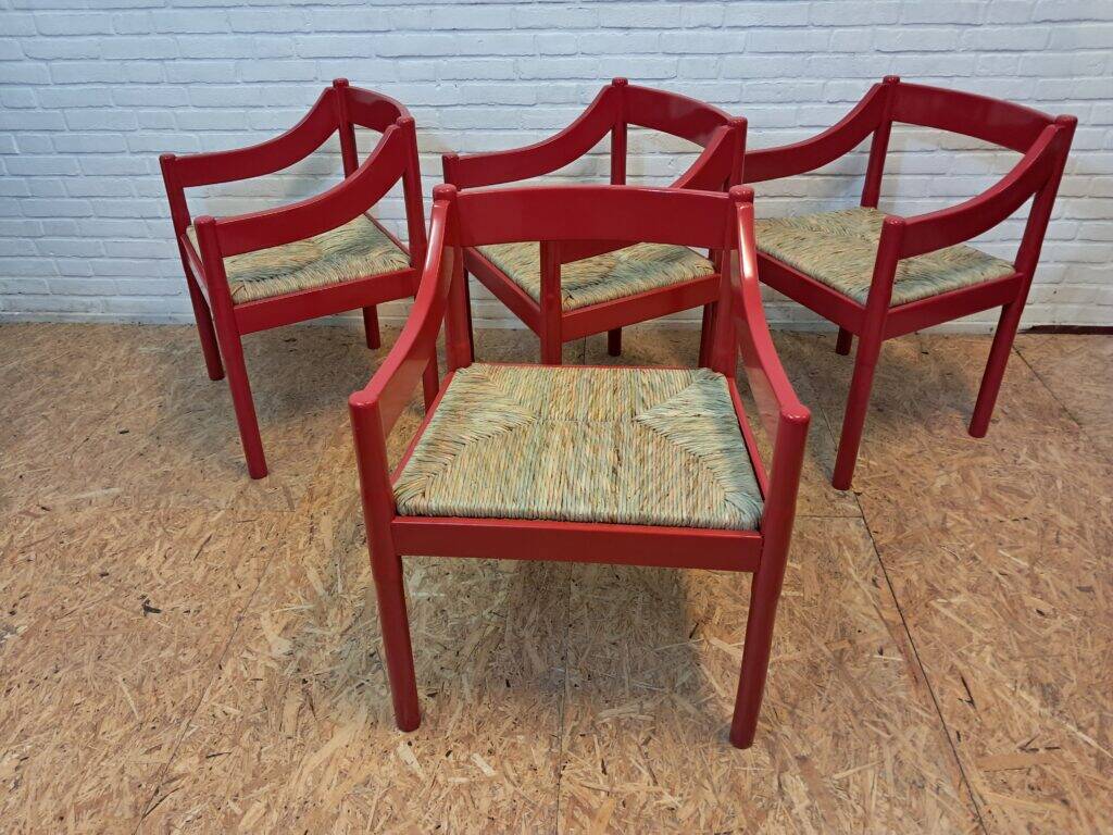 Set of 4 Carimate chairs
