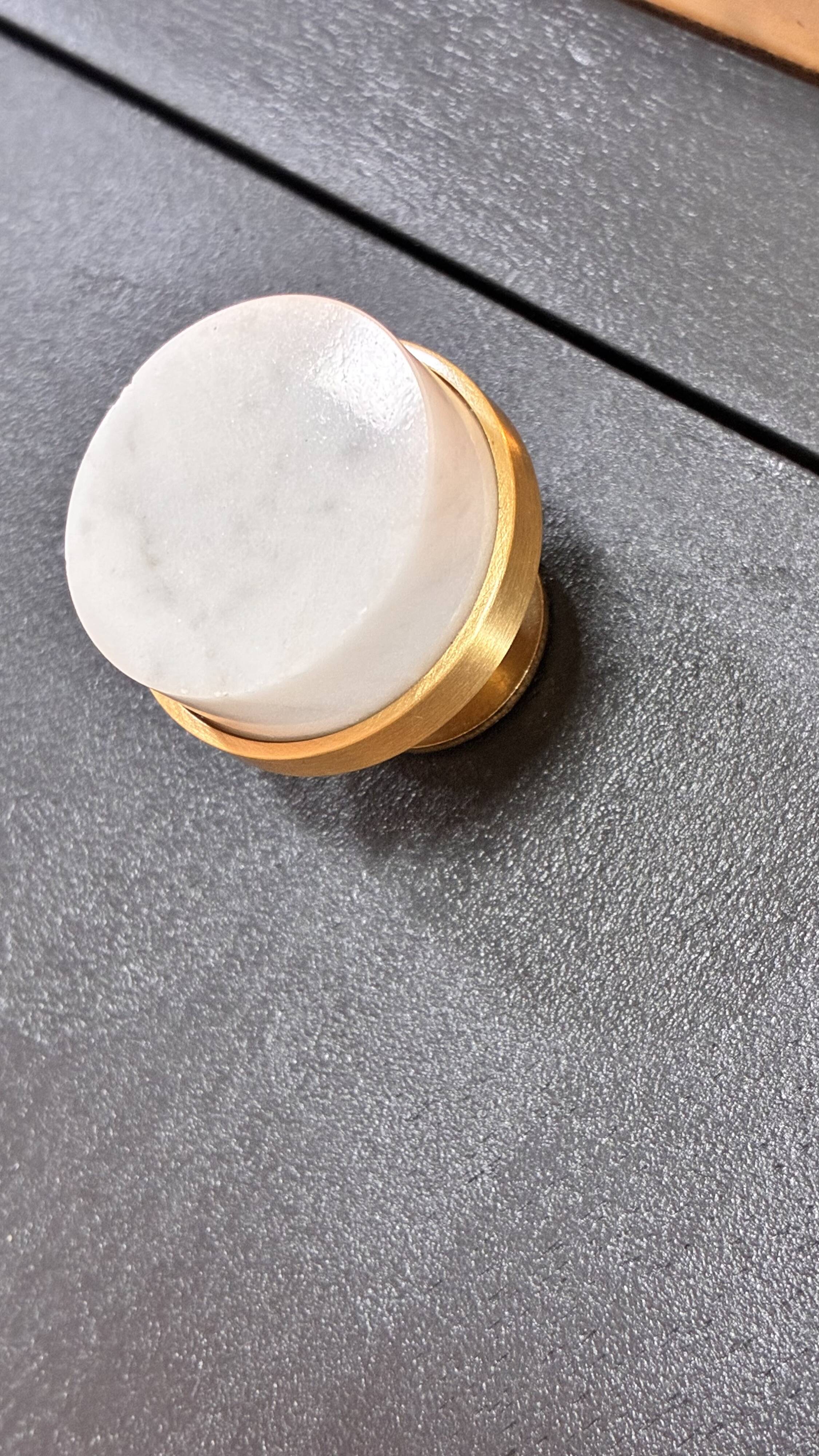 Nightstand / Bedside Table / Side Table