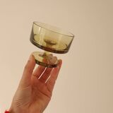 Saladier et ses 4 coupes à fruits en verre vert