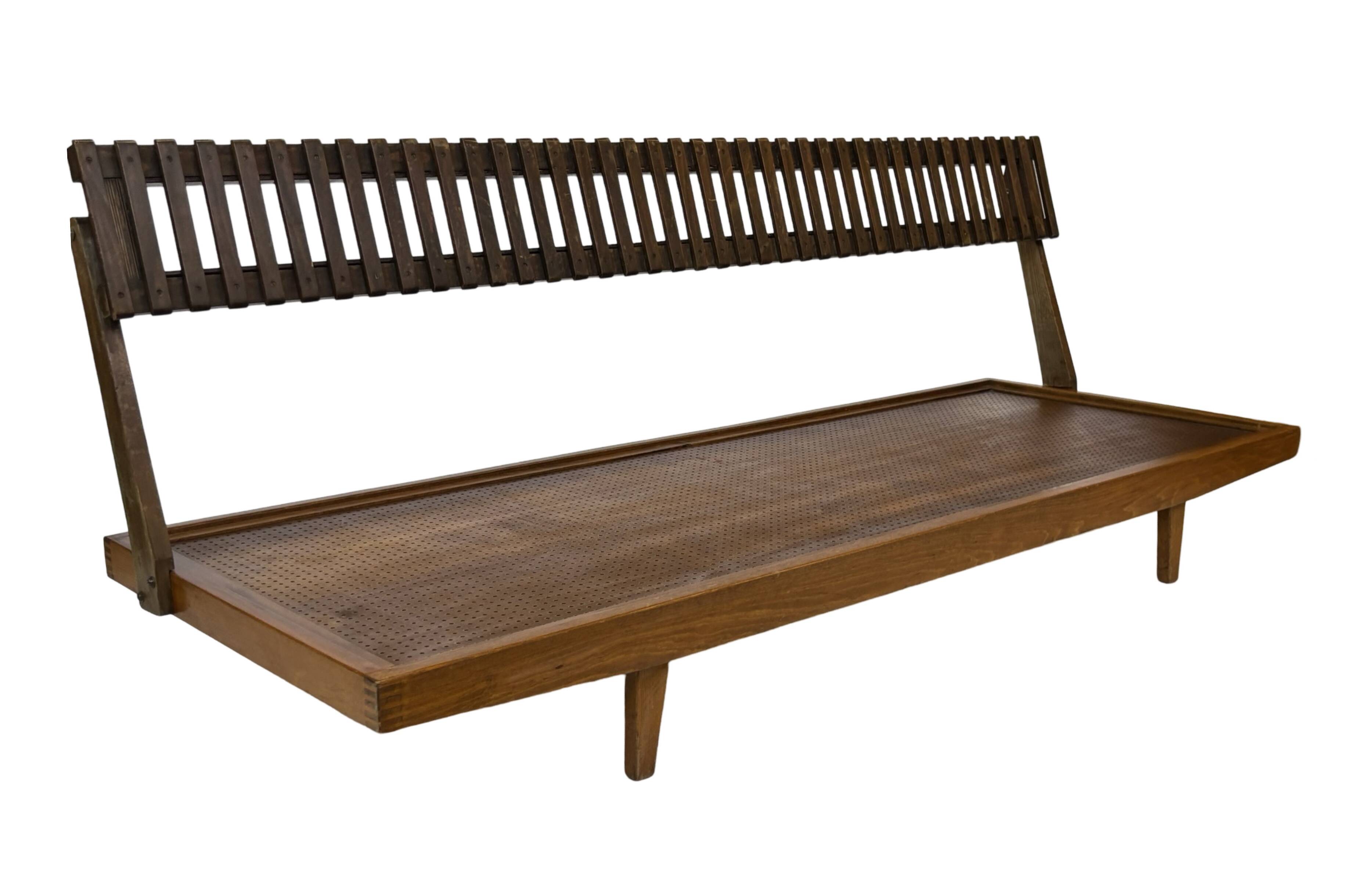 Mid-century daybed with removable backrest in oak 50's design