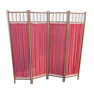 Vintage screen