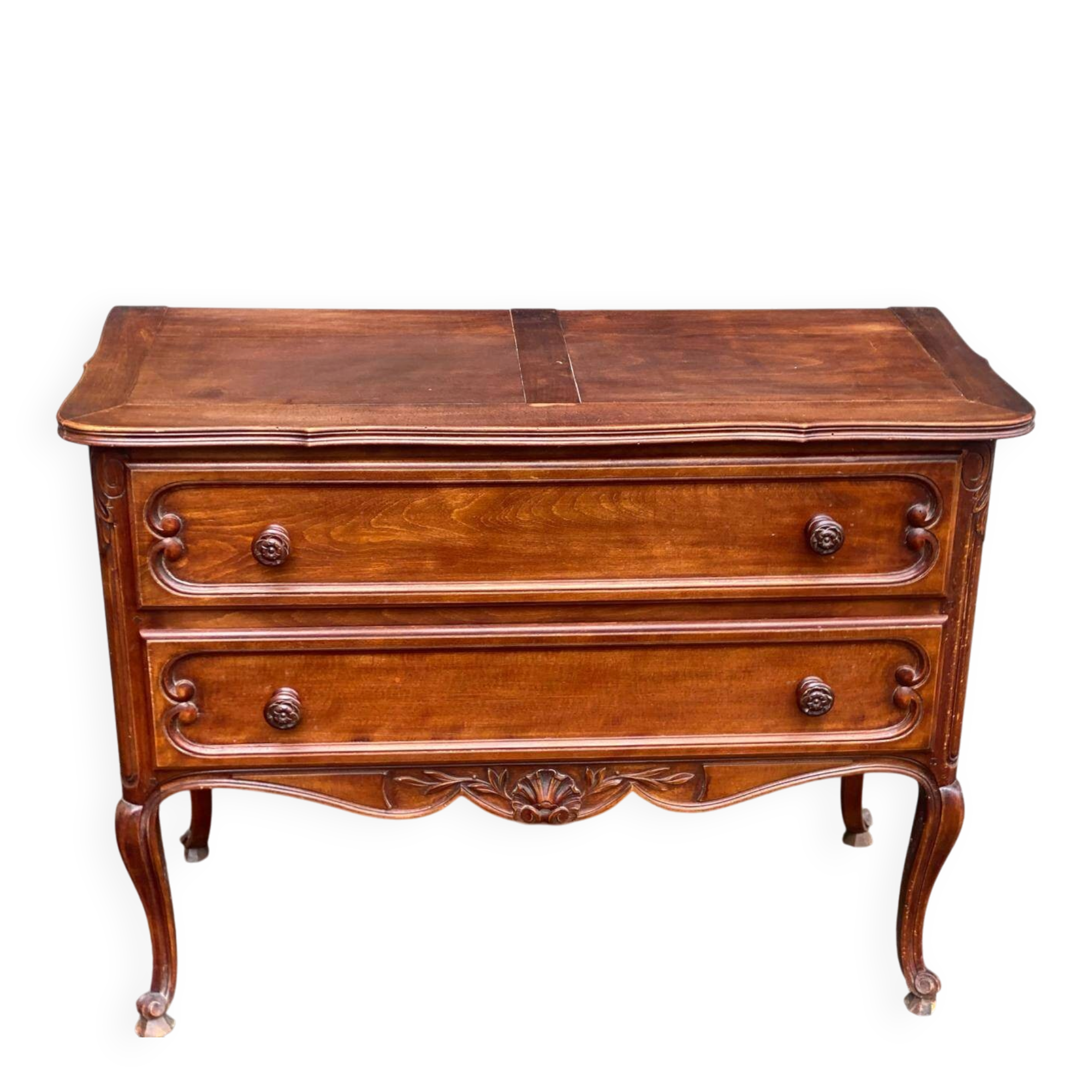 Louis XV commode in solid wood from the 19th century.