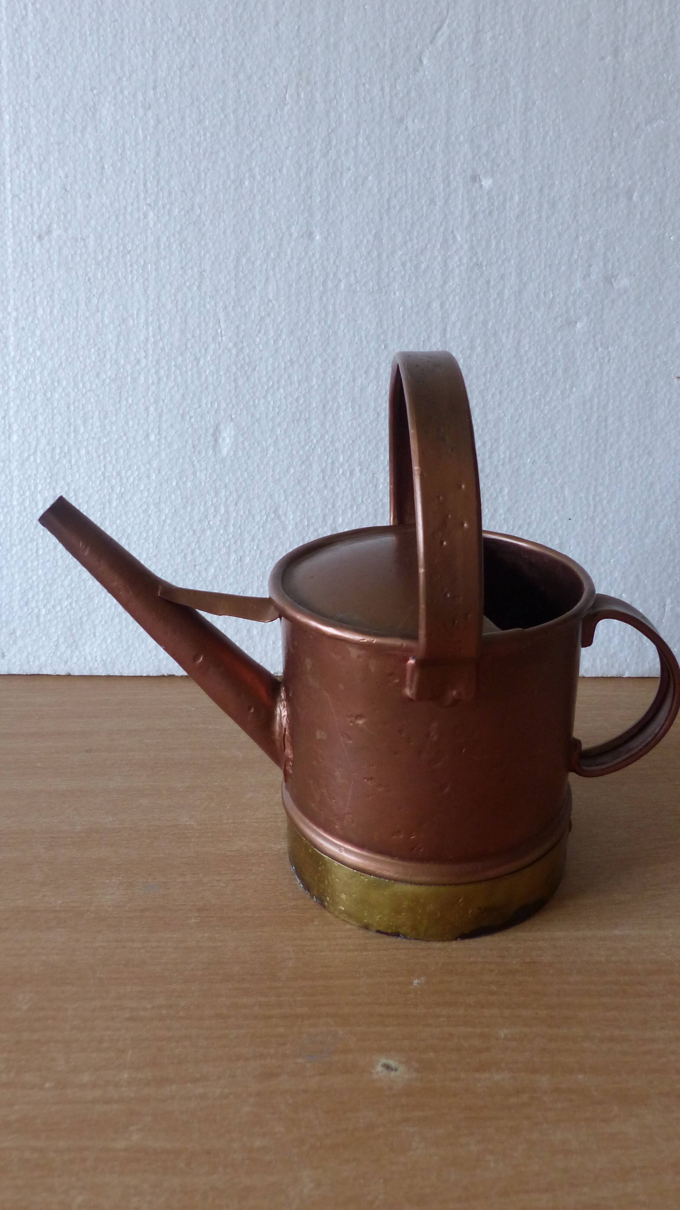 Arrosoir en cuivre