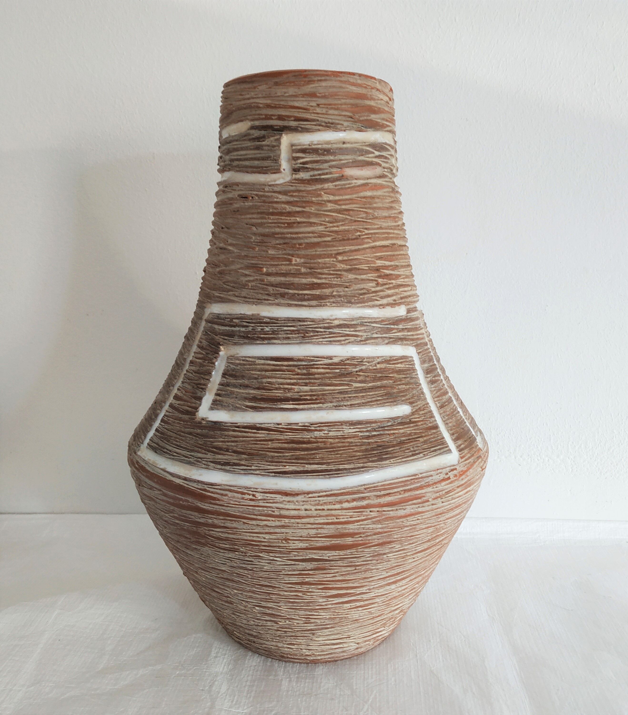German ceramic vase with geometric patterns with white enamels