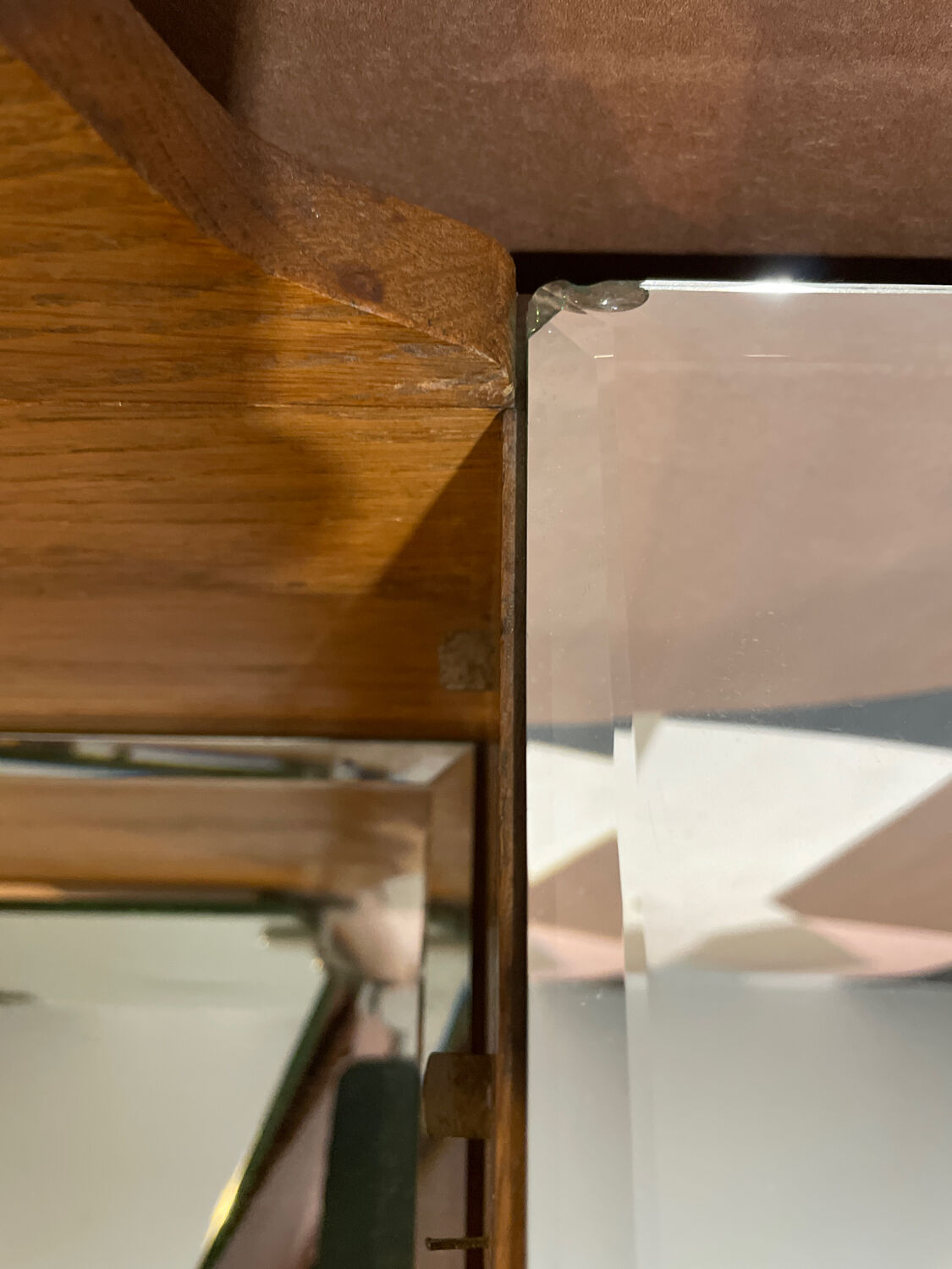 Mid-century hairdresser - triptych mirror