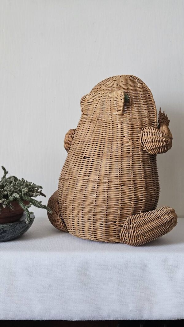 Porte-revue grenouille rotin vintage