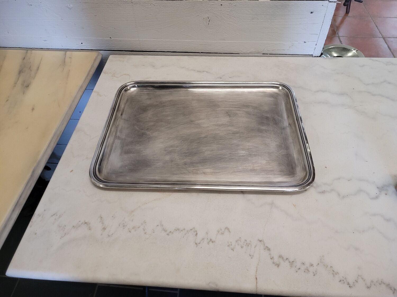 Silver metal top mid-xxth