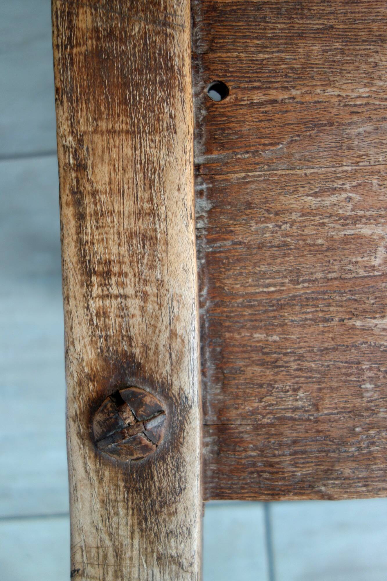 Antique brutalist Baoulé African chair