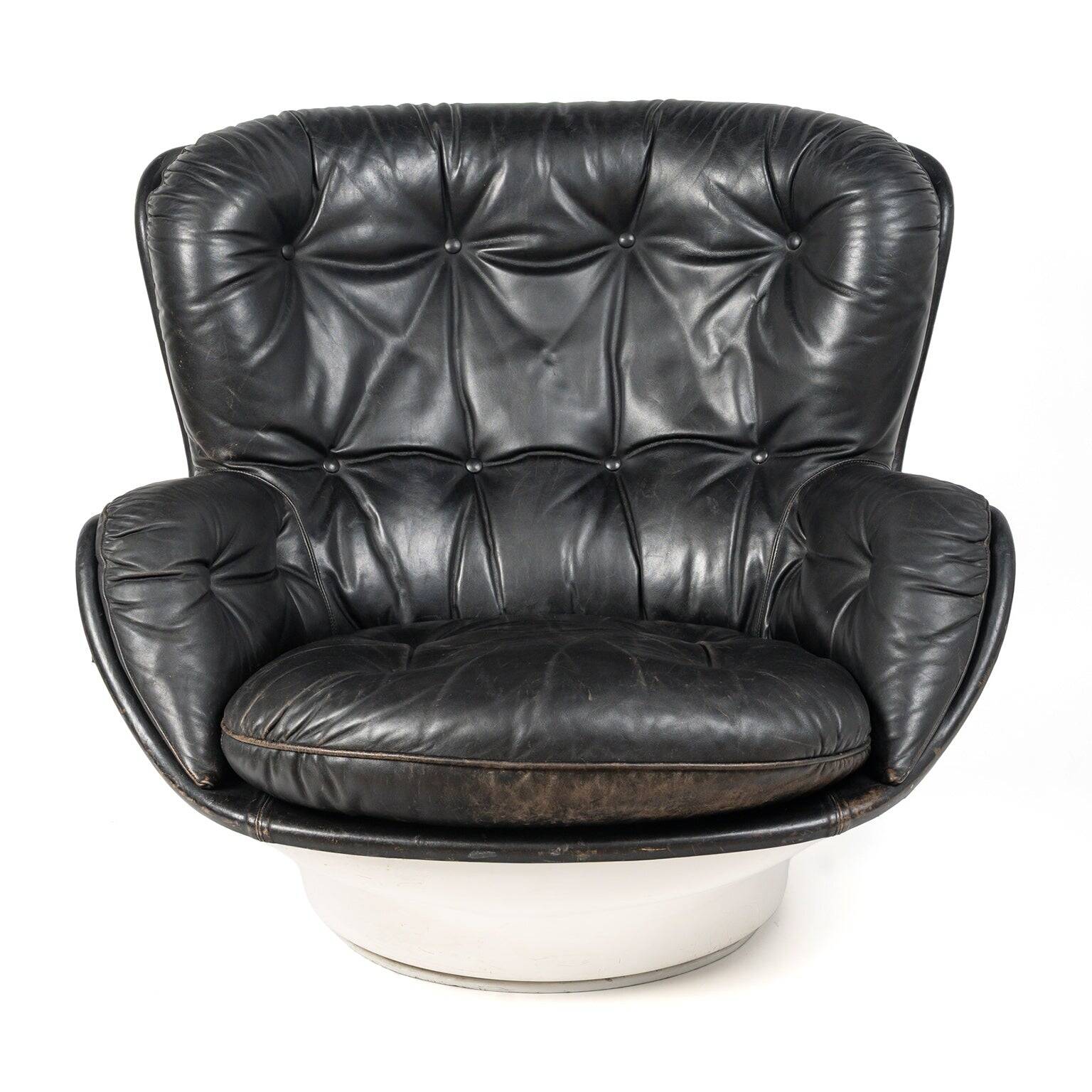 "Karaté" armchair and its ottoman by Michel Cadestin for Airborne, c. 1970