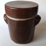 Pot en grès avec couvercle