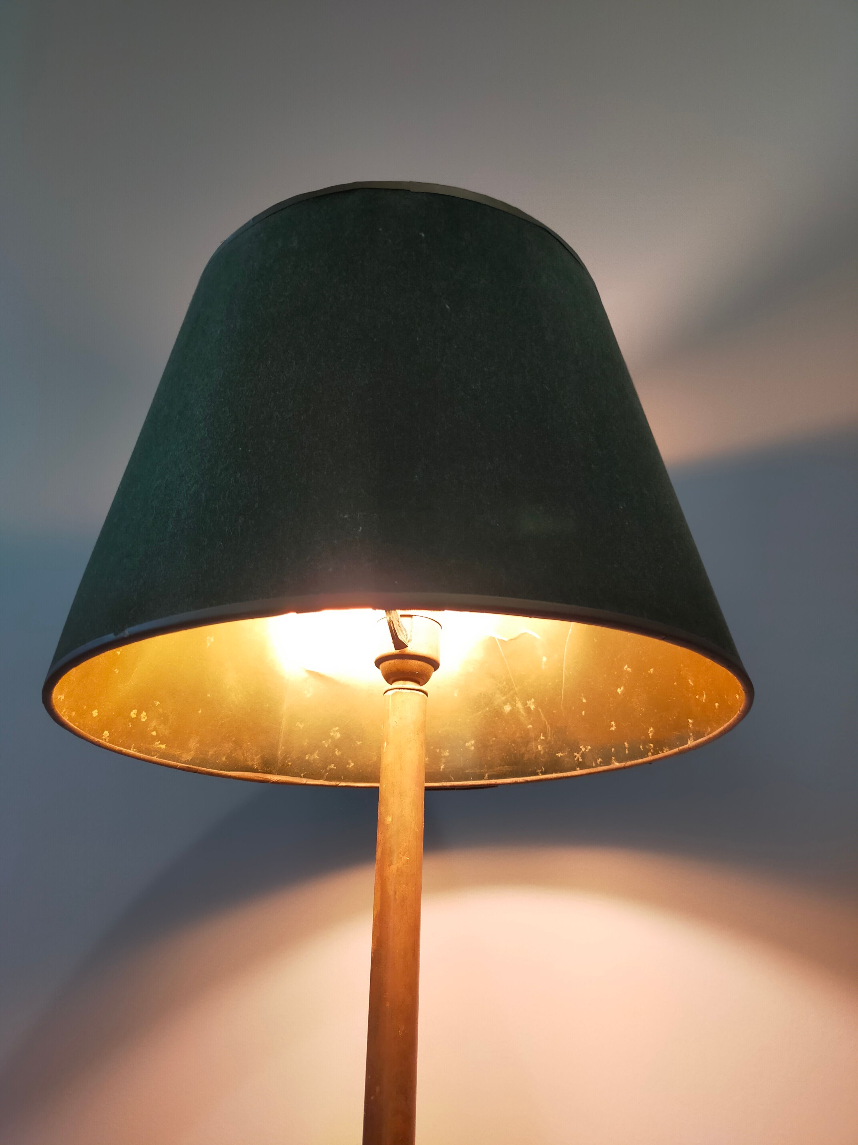 Lampadaire vintage en laiton