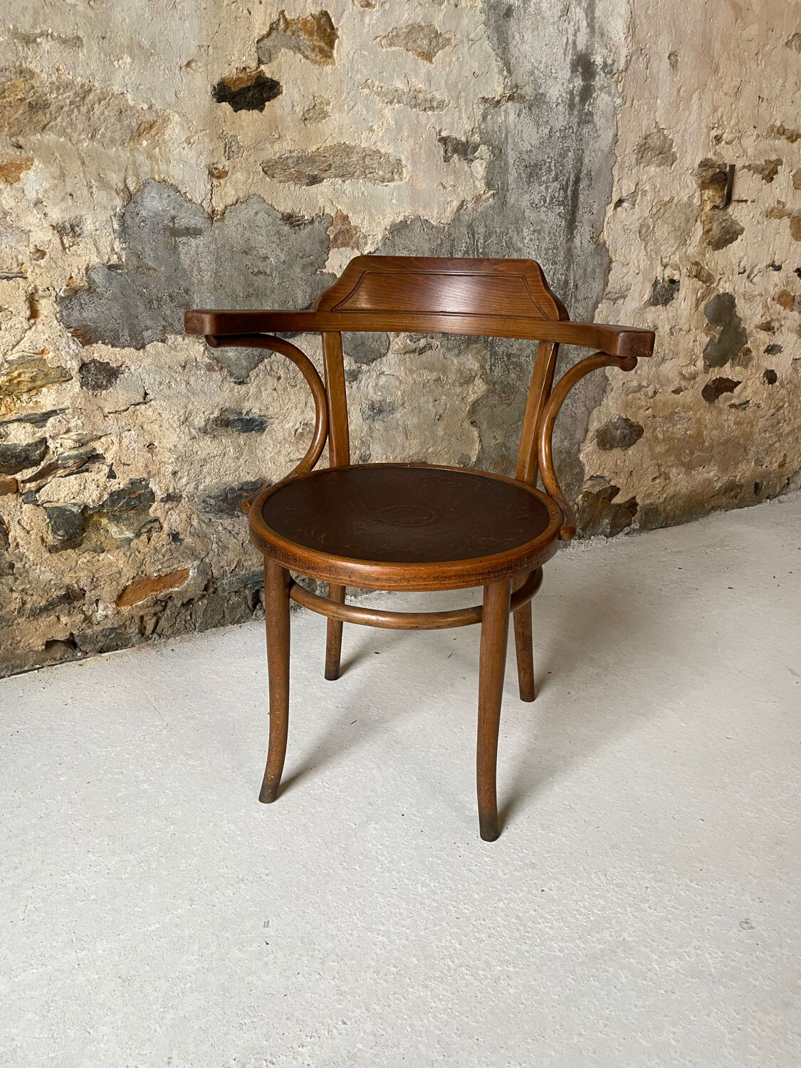 Thonet chair with bent wood, stamped.