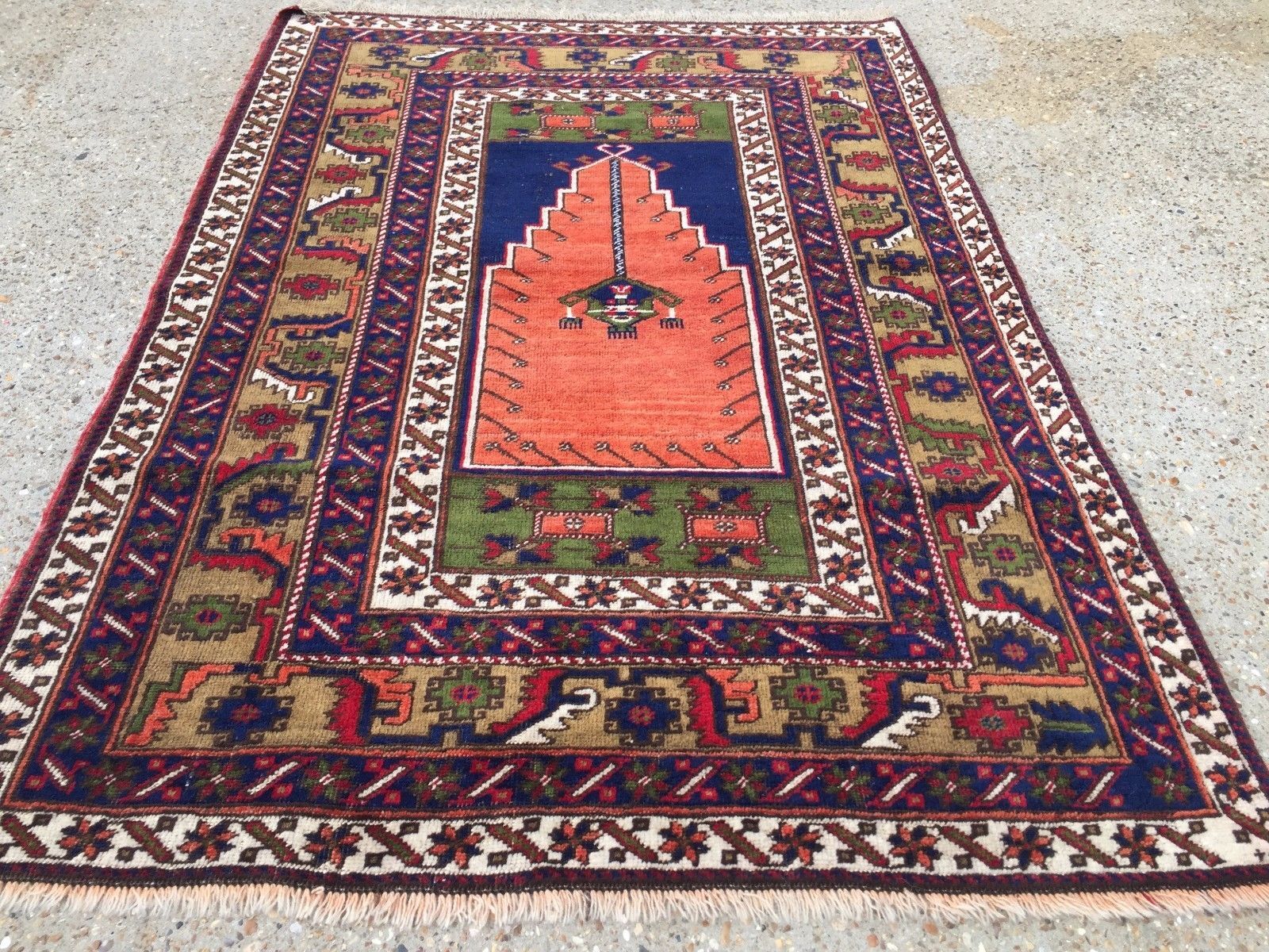 Turkish Prayer Rug vegetable dye 175x115cm
