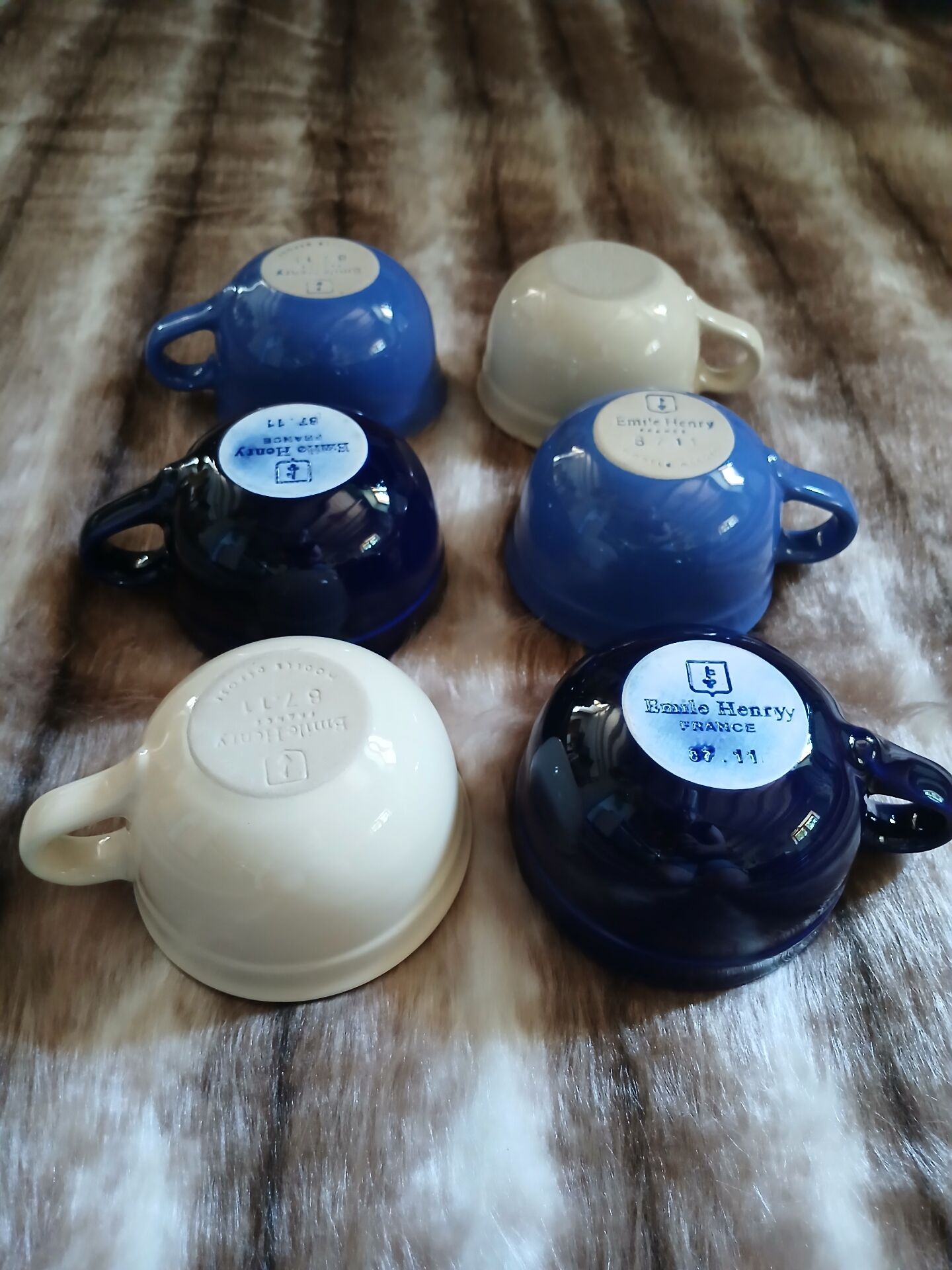 6 antique Émile Henry cups