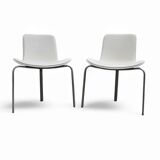 Designed by Poul Kjærholm / 1978/2007  White shell / white leather