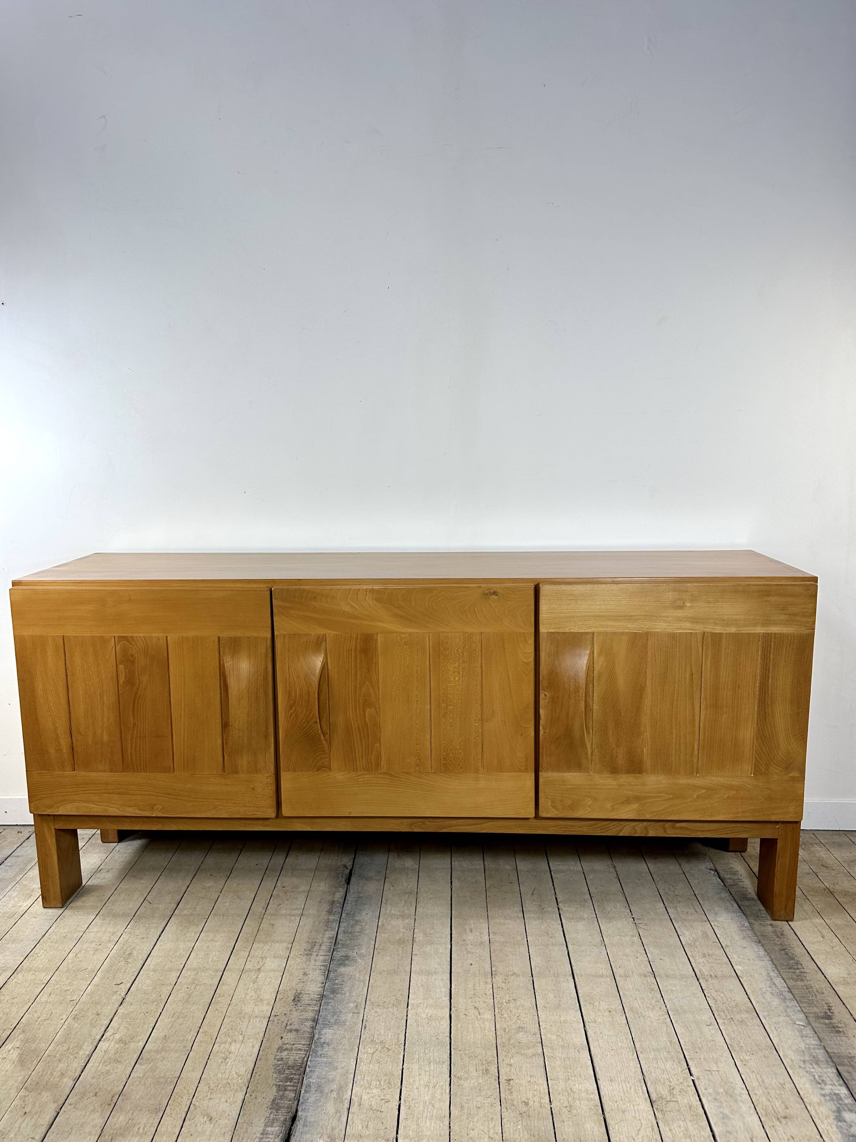 Massive oiled elm enfilade maison regain 1970