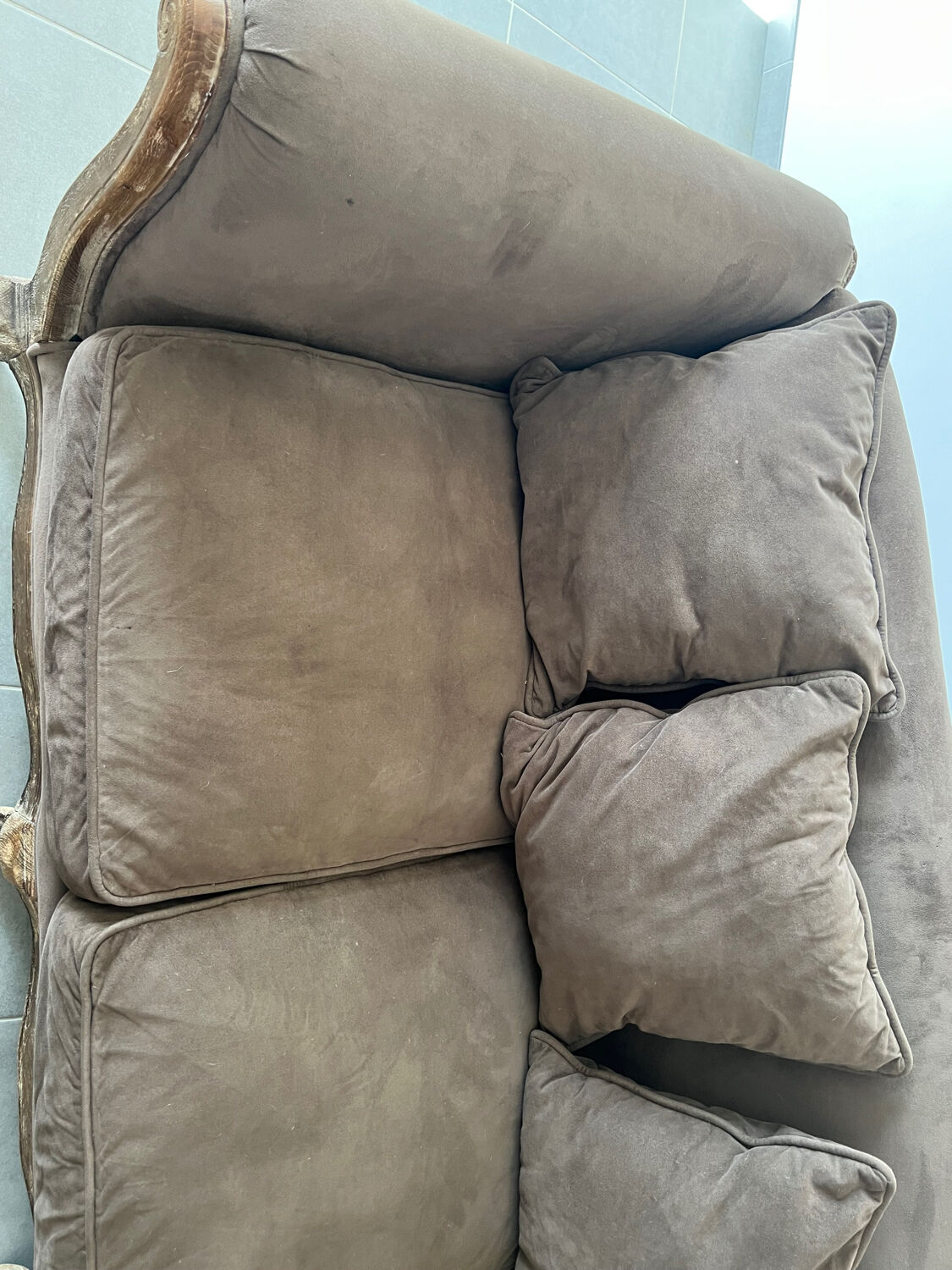 Baroque Pompadour sofa