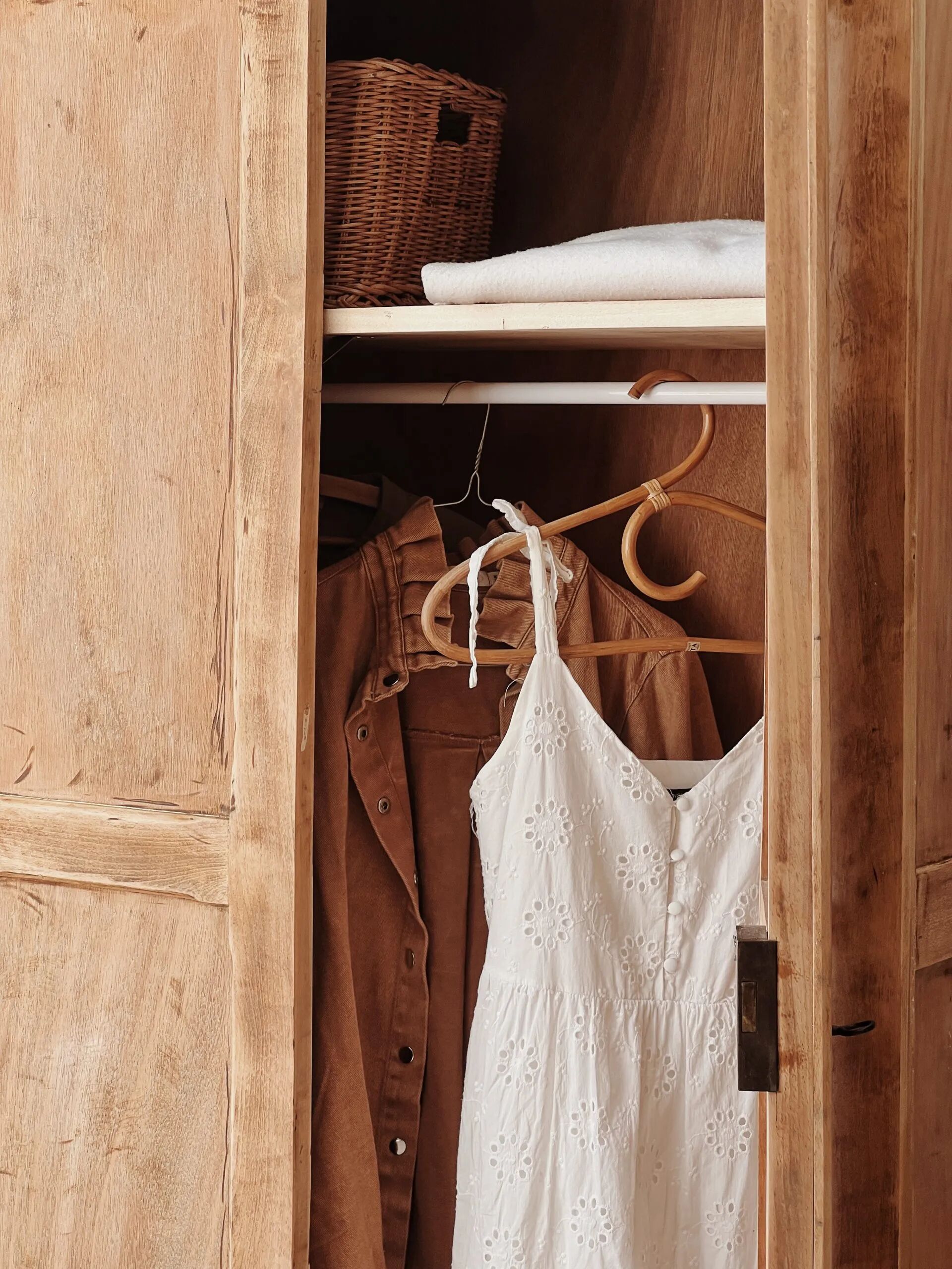 Parisian wardrobe in beech wood