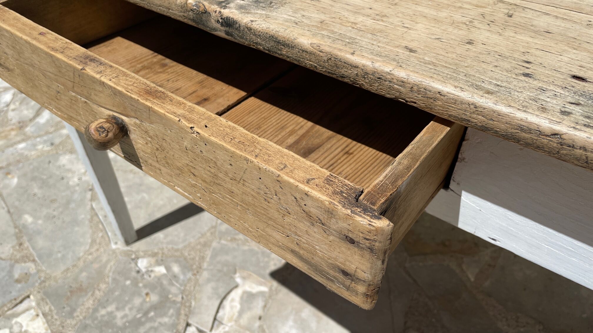Vintage farm table orme top