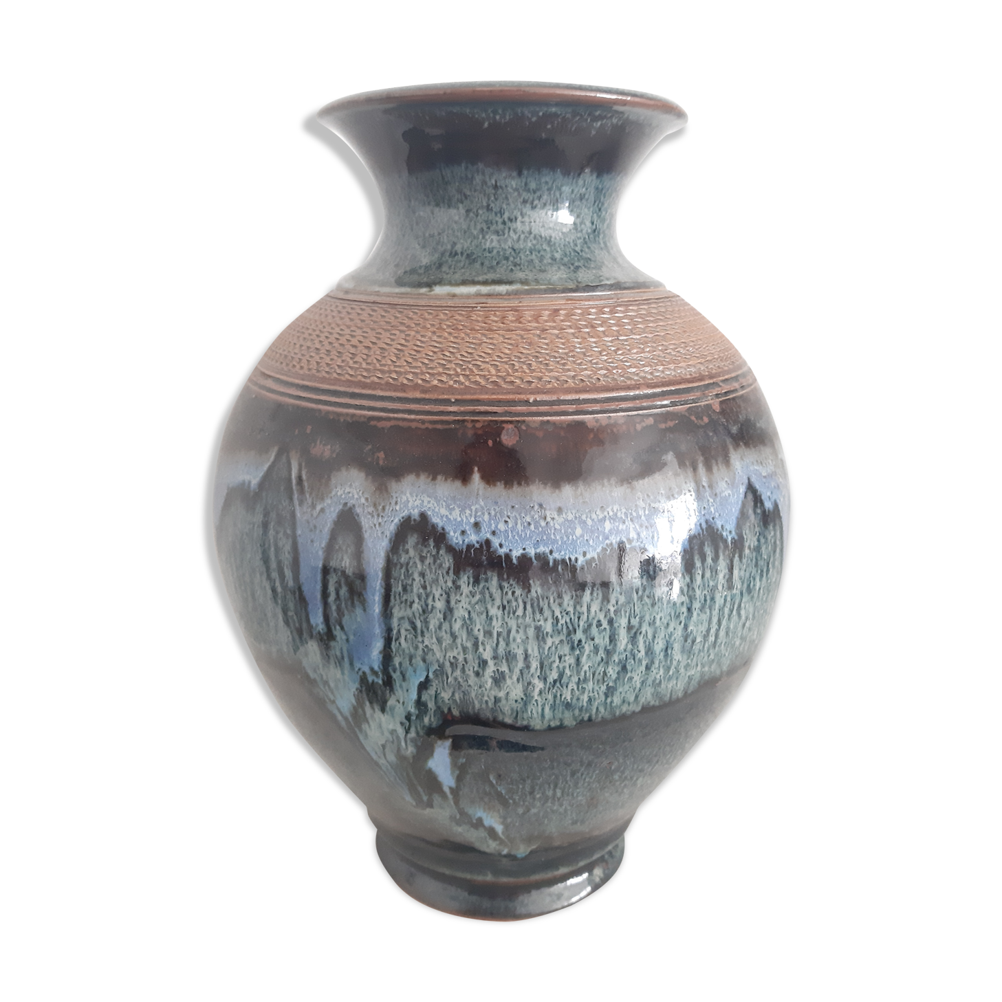Blue sandstone vase